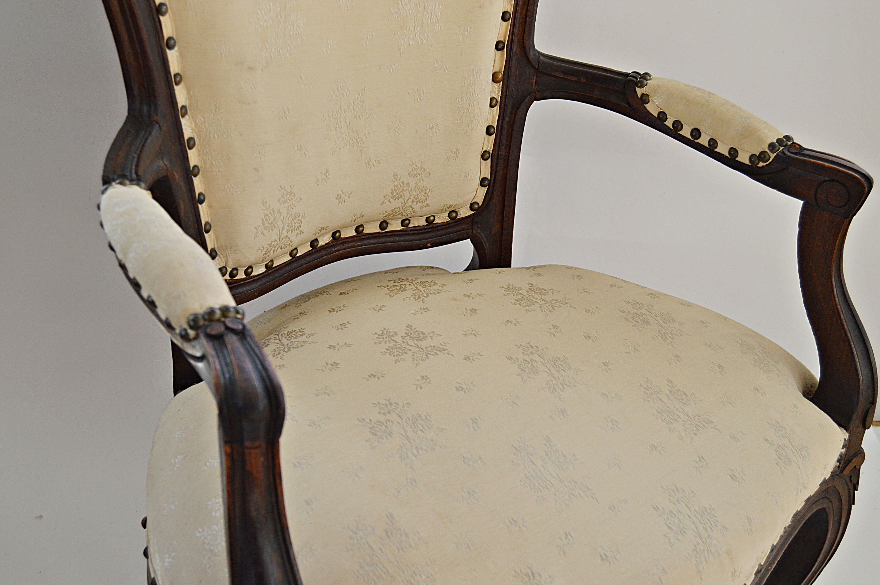 Vintage Louis XV Style Fanteuil
