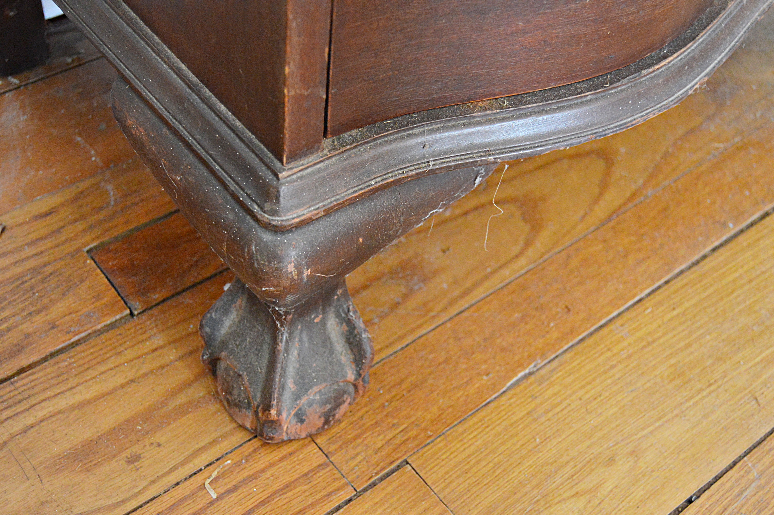 Vintage Queen Anne Style Mahogany Secretariat