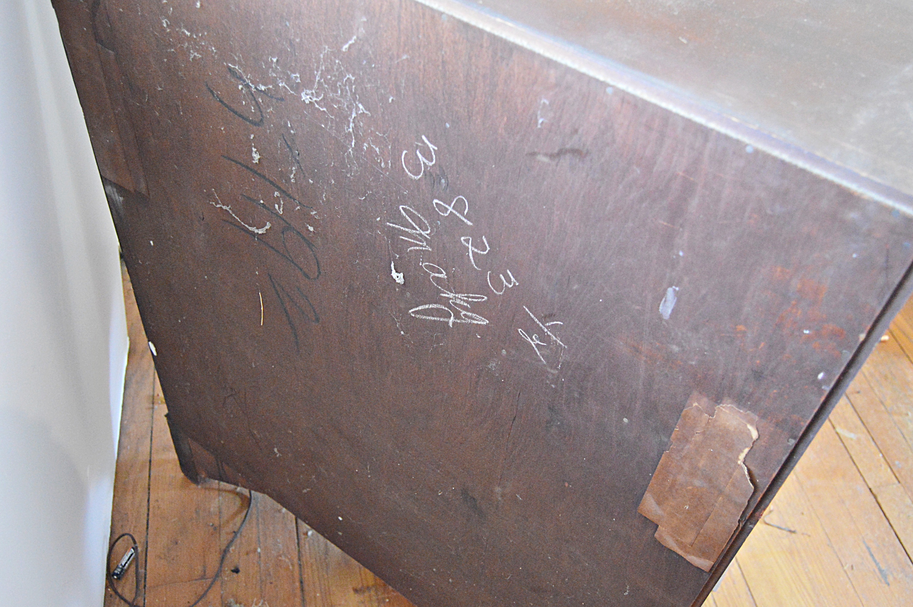 Vintage Queen Anne Style Mahogany Secretariat