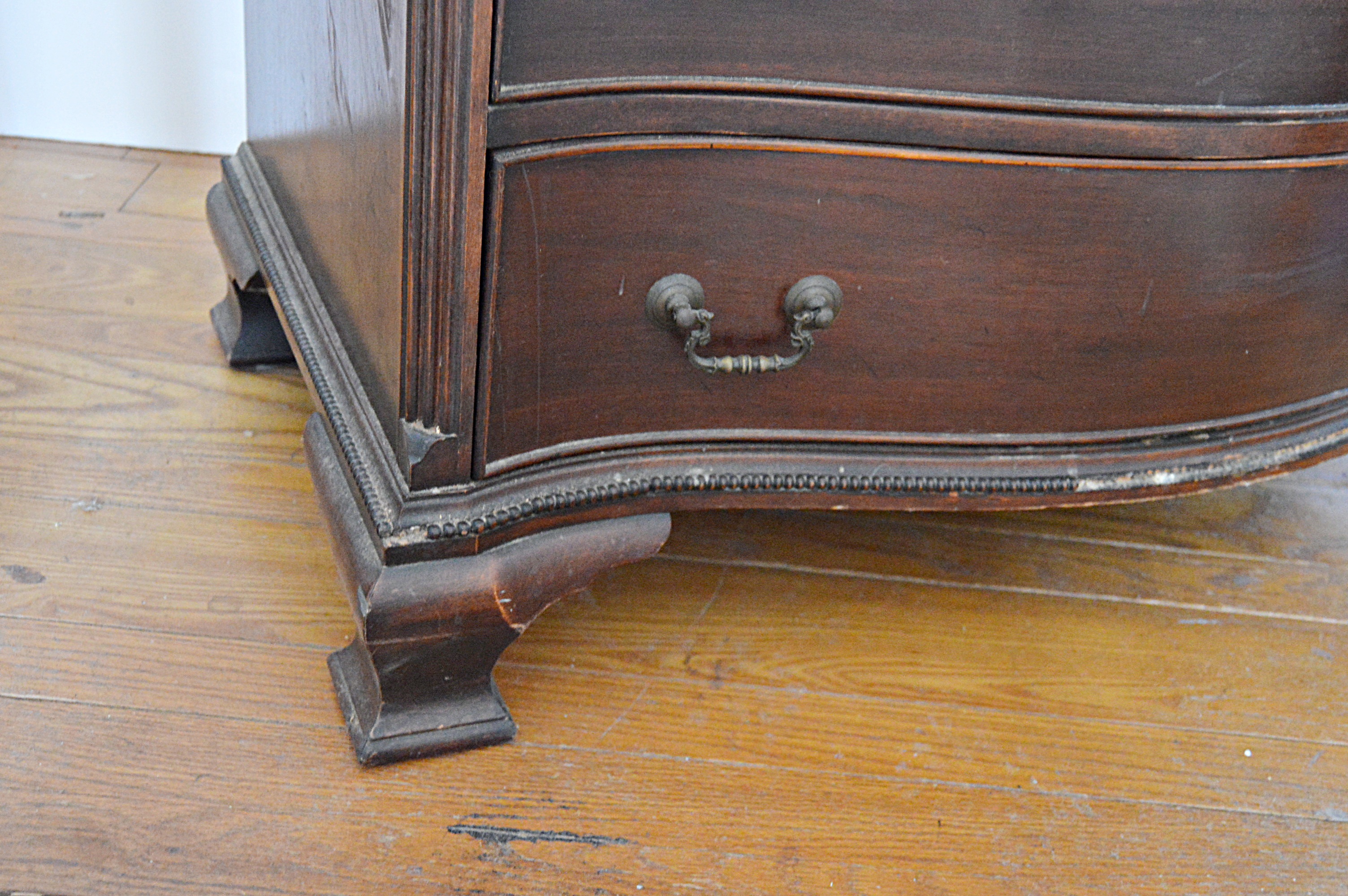 Vintage Queen Anne Style Mahogany Chest