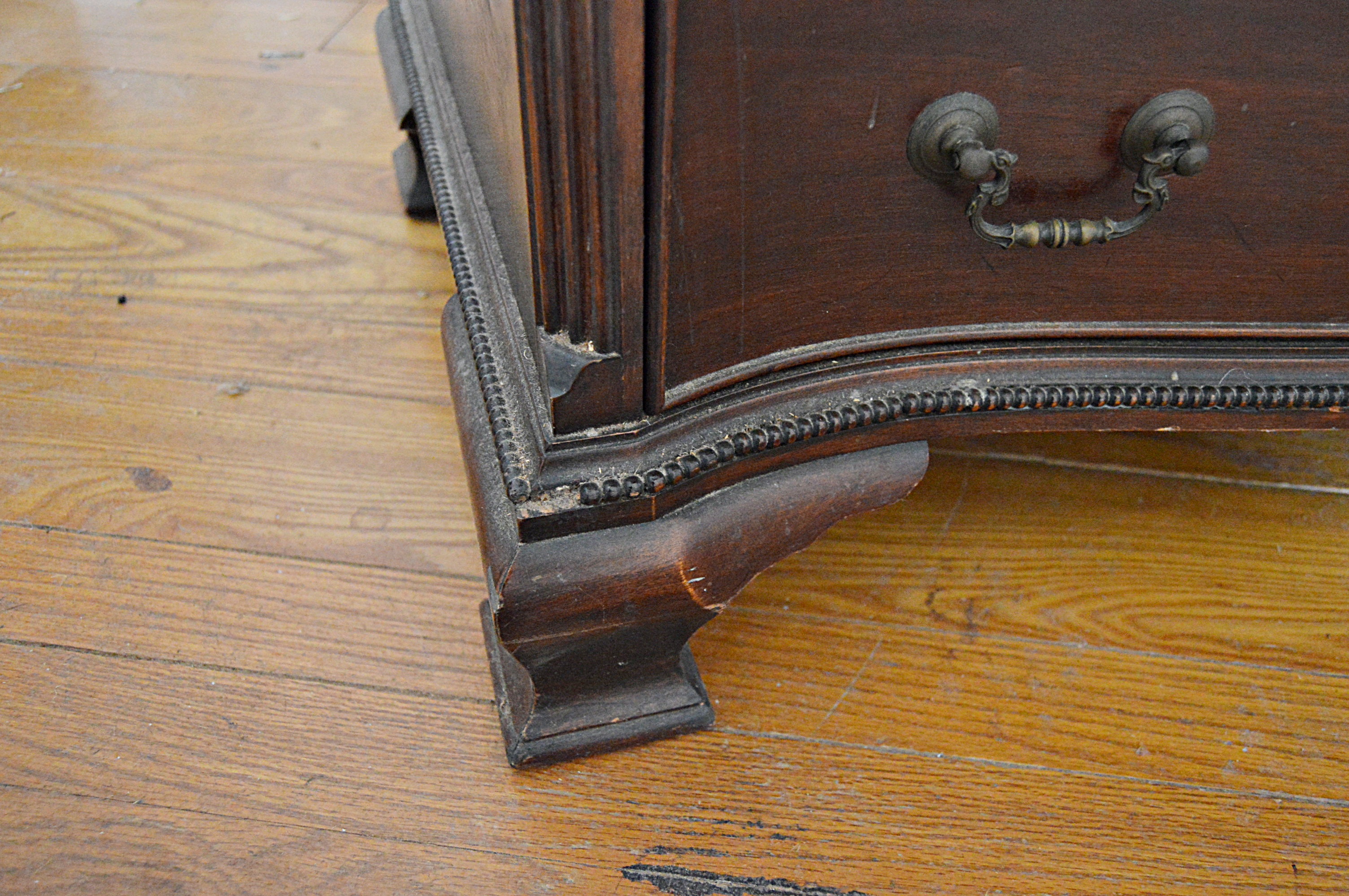 Vintage Queen Anne Style Mahogany Chest