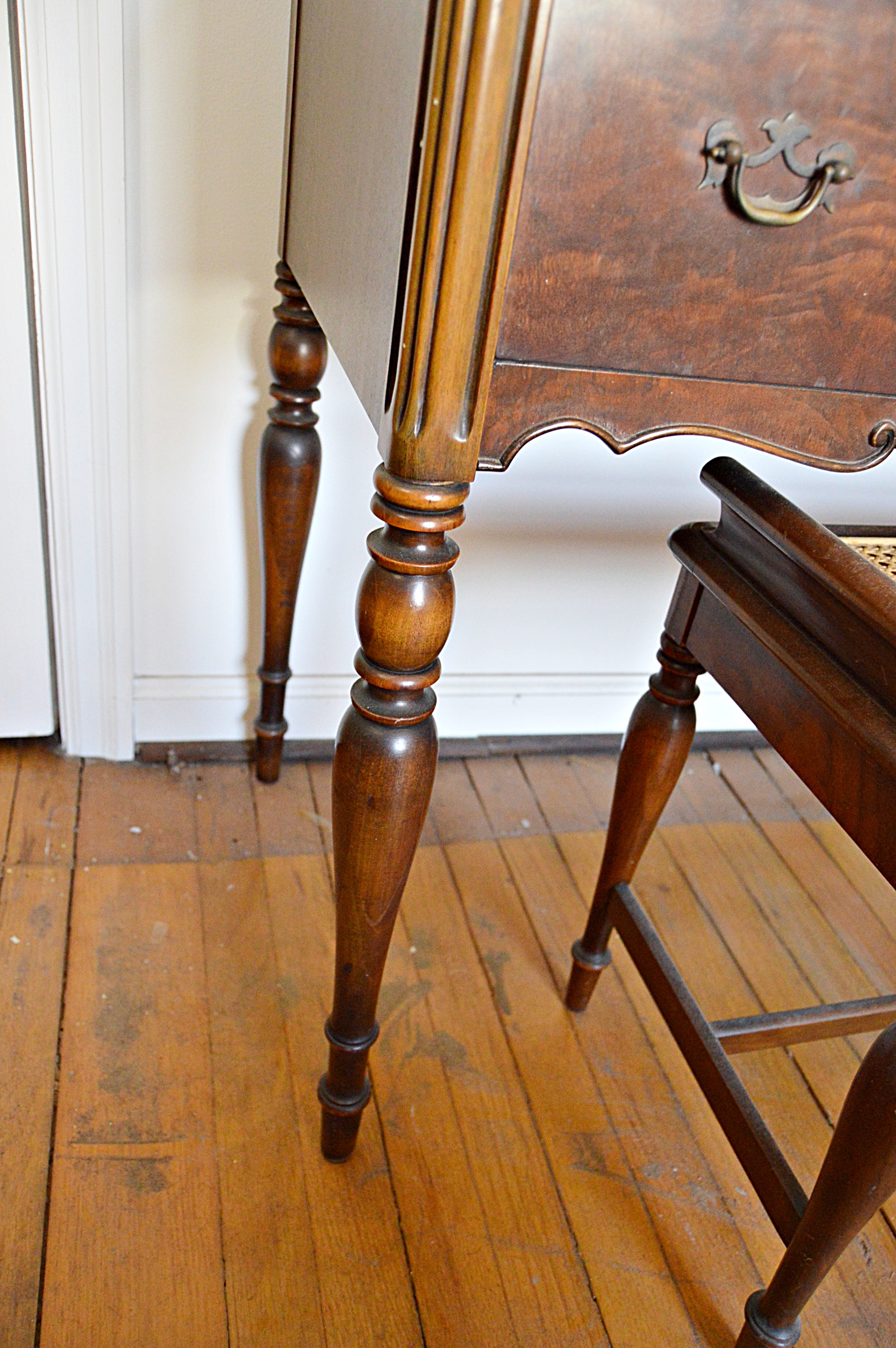 Vintage Burl Mahogany Dressing Table and Bench