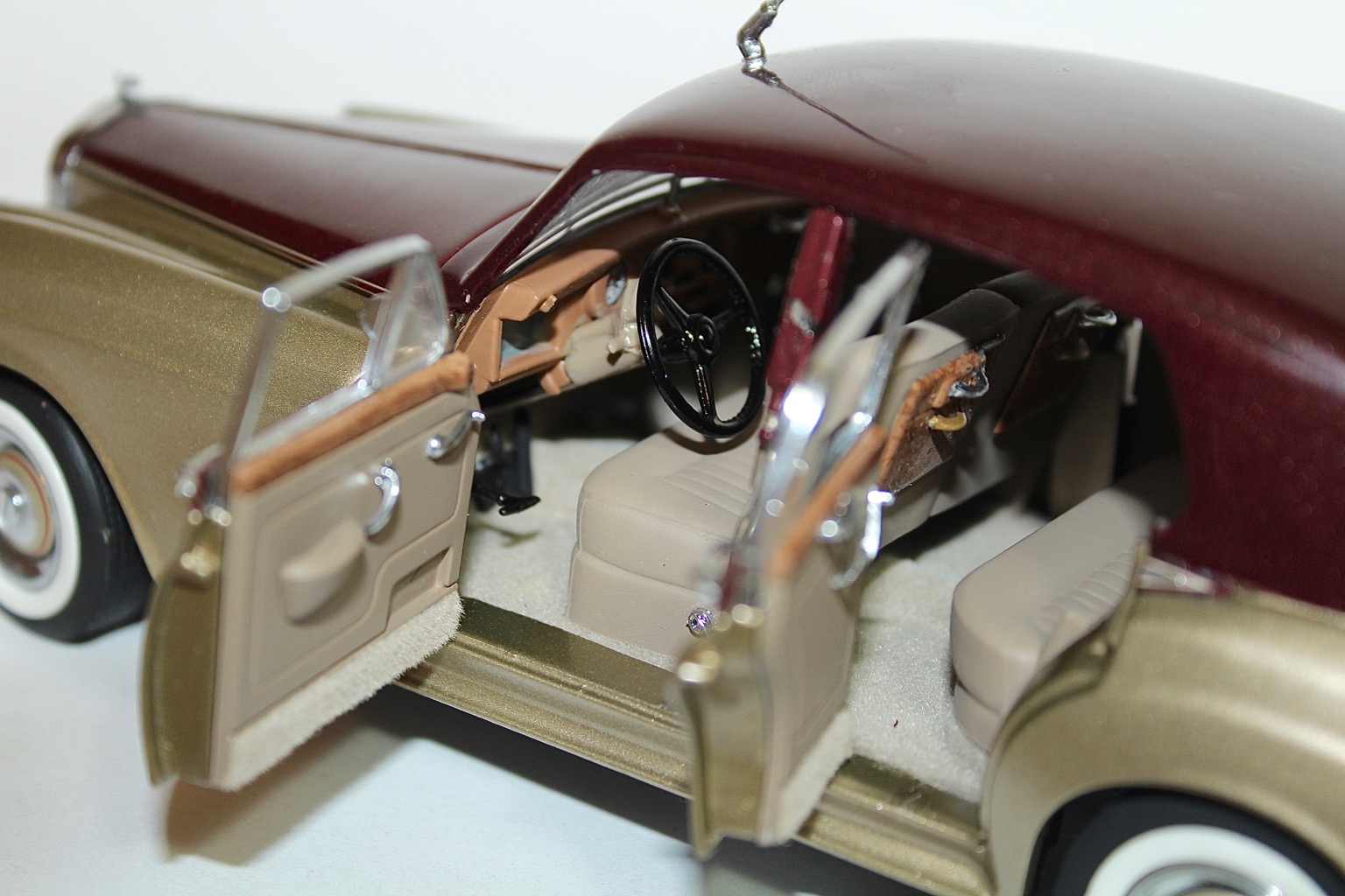 1955 Bentley S and 1998 Bentley Arnage Die Cast Cars by The Franklin Mint