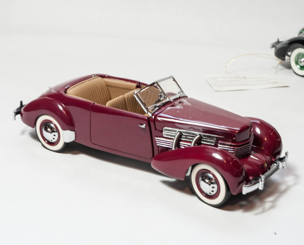 1935 Auburn 851 Speedster and 1937 Cord Phaeton Coupe Die Cast Cars