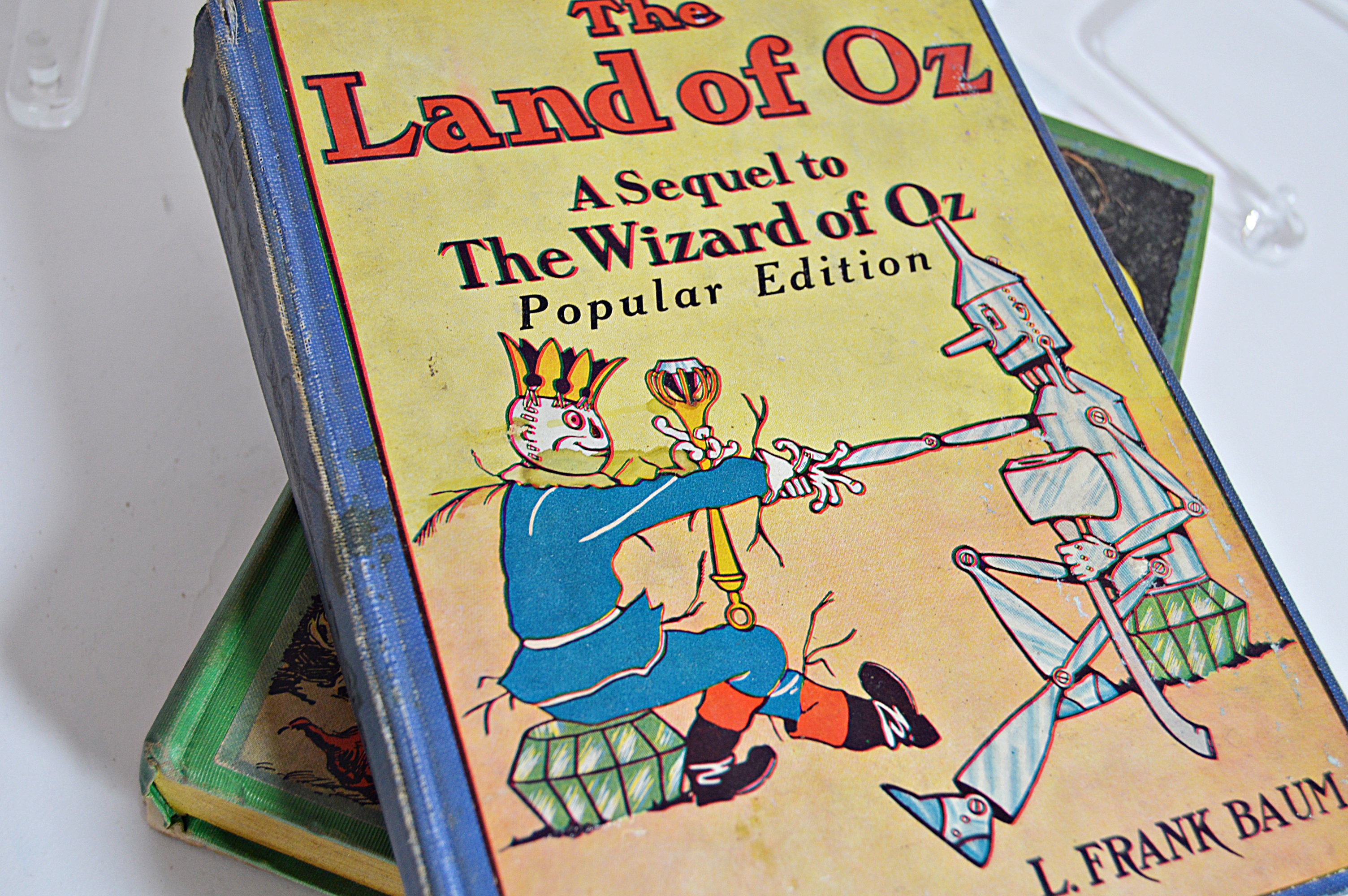 Vintage Wizard of Oz Books