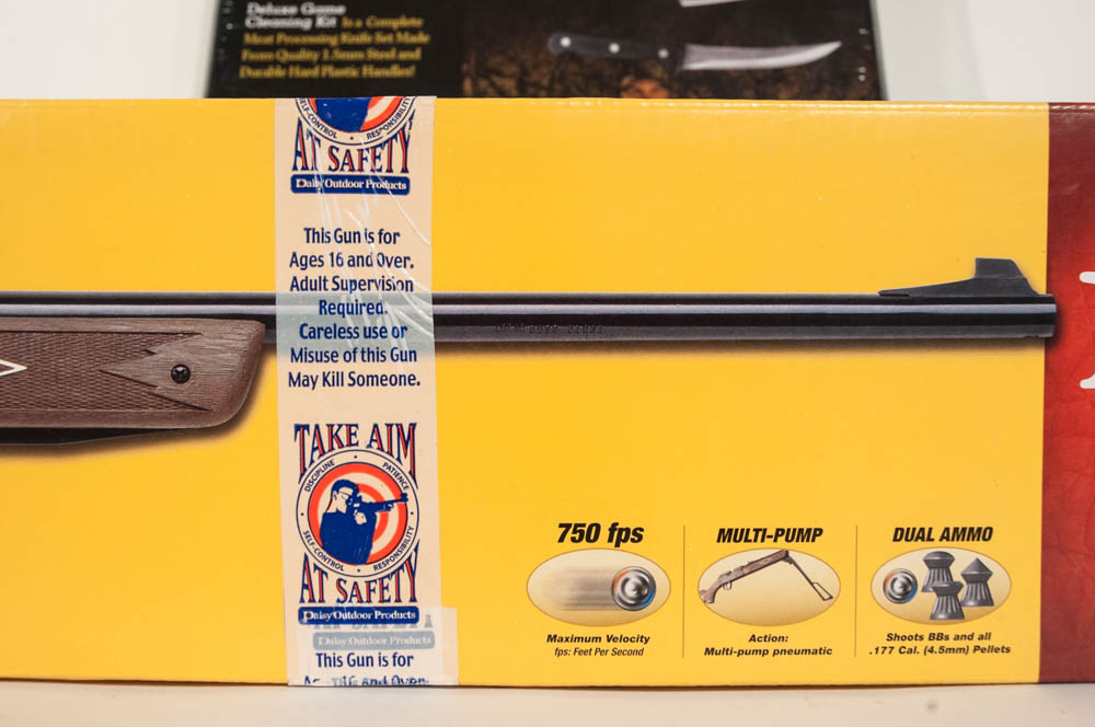 Daisy Buck 400 & Powerline 880S BB Air Rifles + Deluxe Game Cleaning Kit & Scope