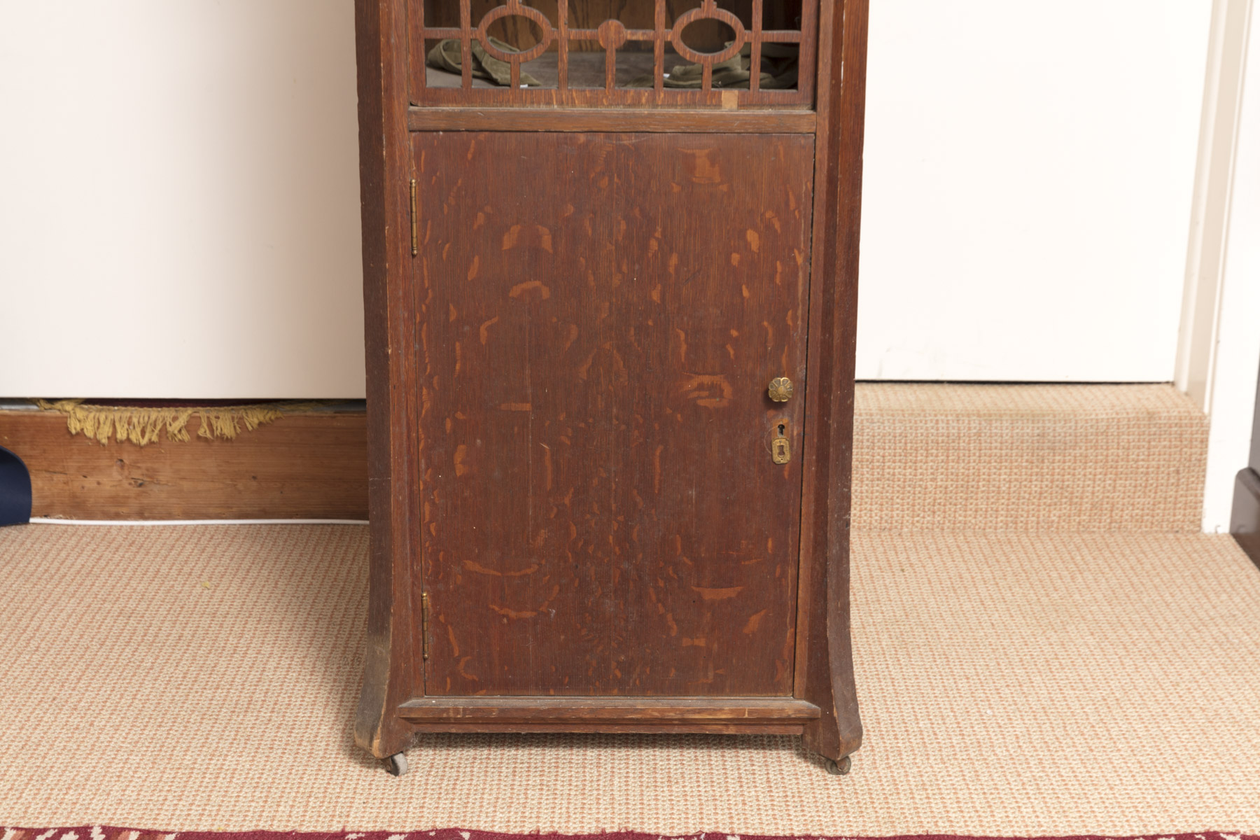 Vintage Edison Disc Phonograph Cabinet