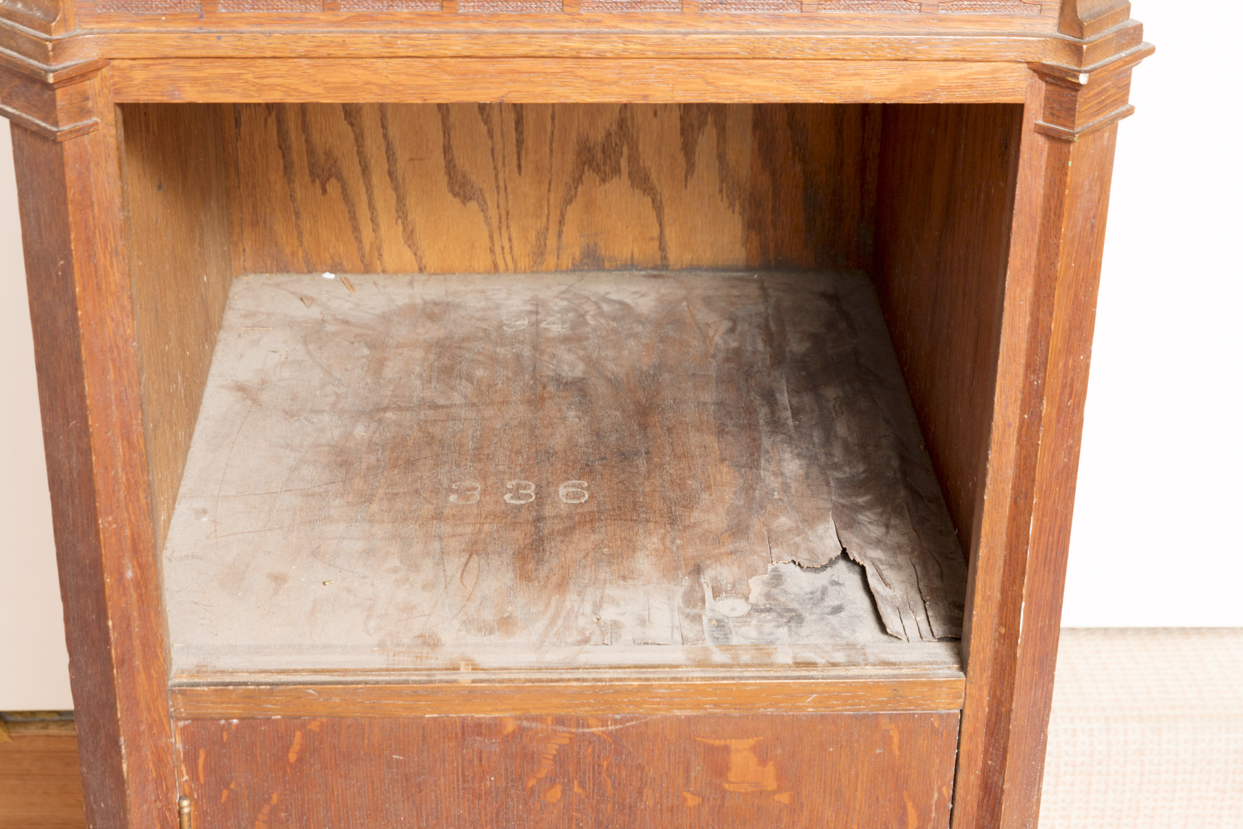 Vintage Edison Disc Phonograph Cabinet