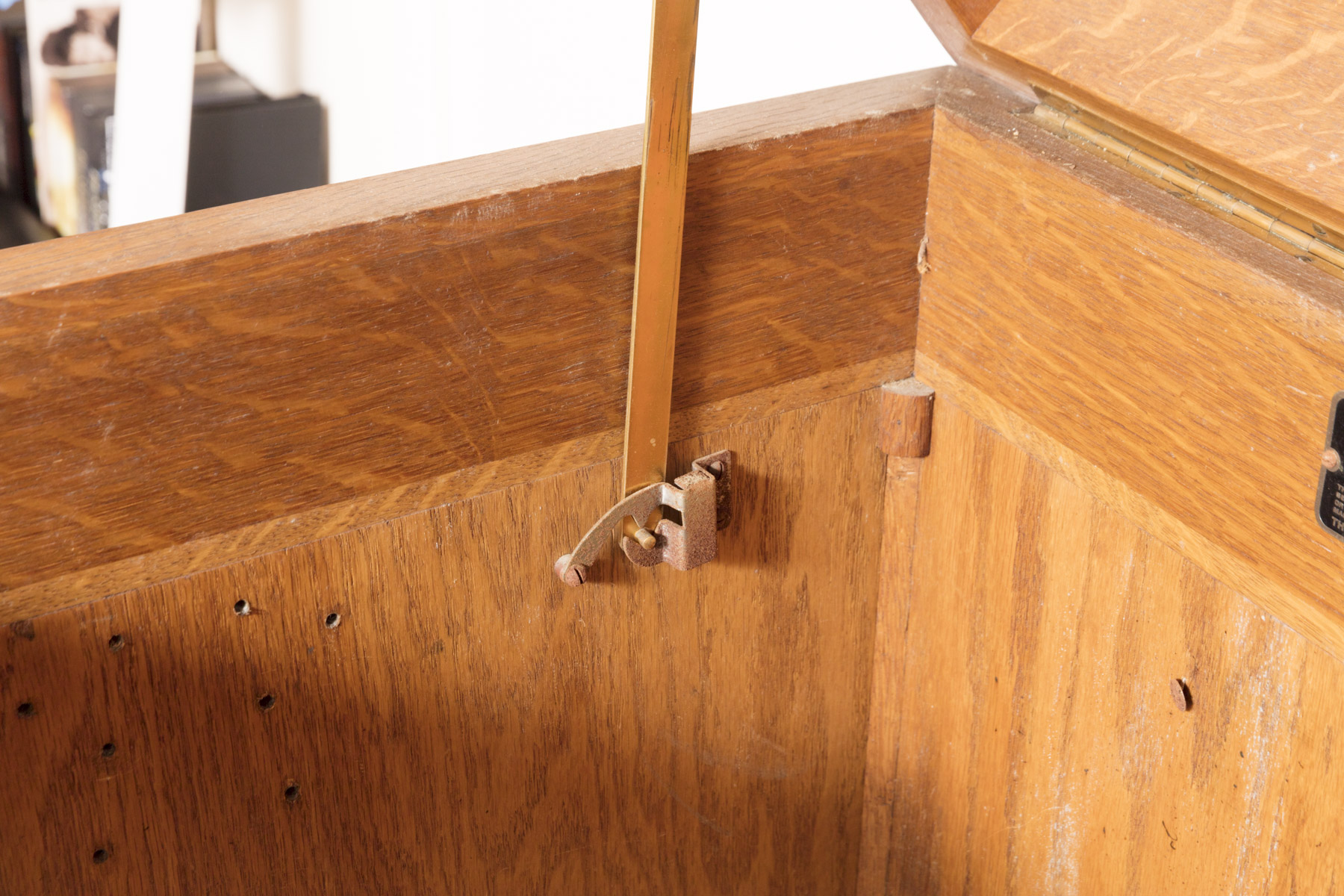 Vintage Edison Disc Phonograph Cabinet