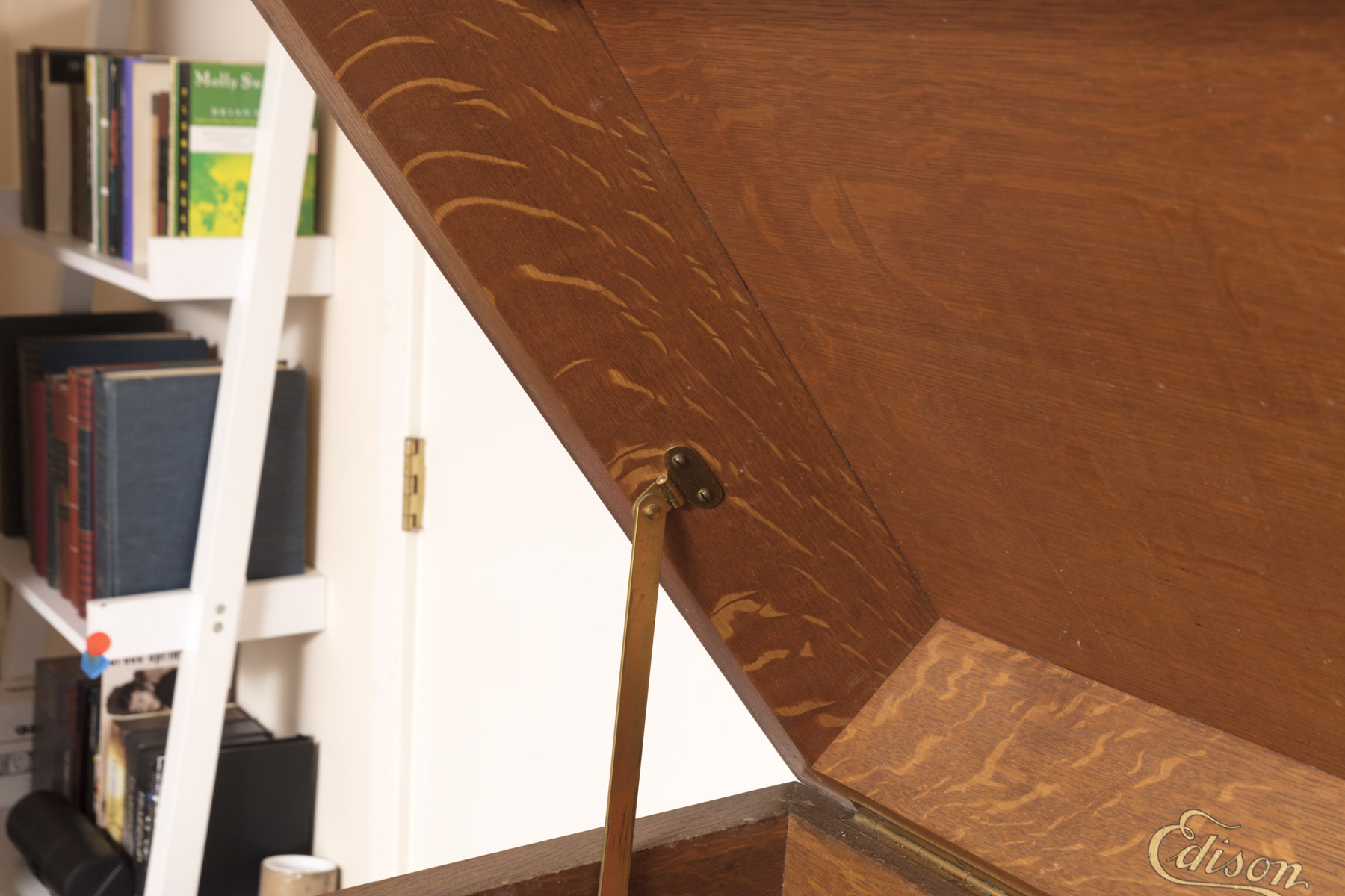 Vintage Edison Disc Phonograph Cabinet