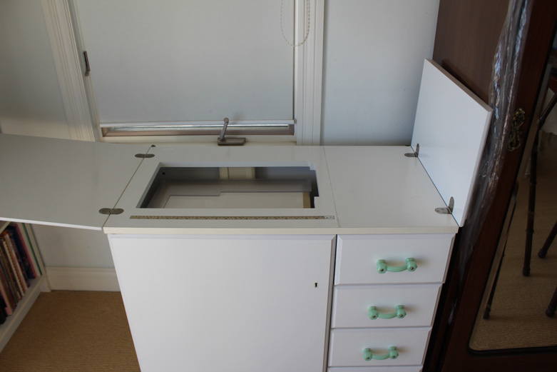 White Laminate Sewing Machine Table