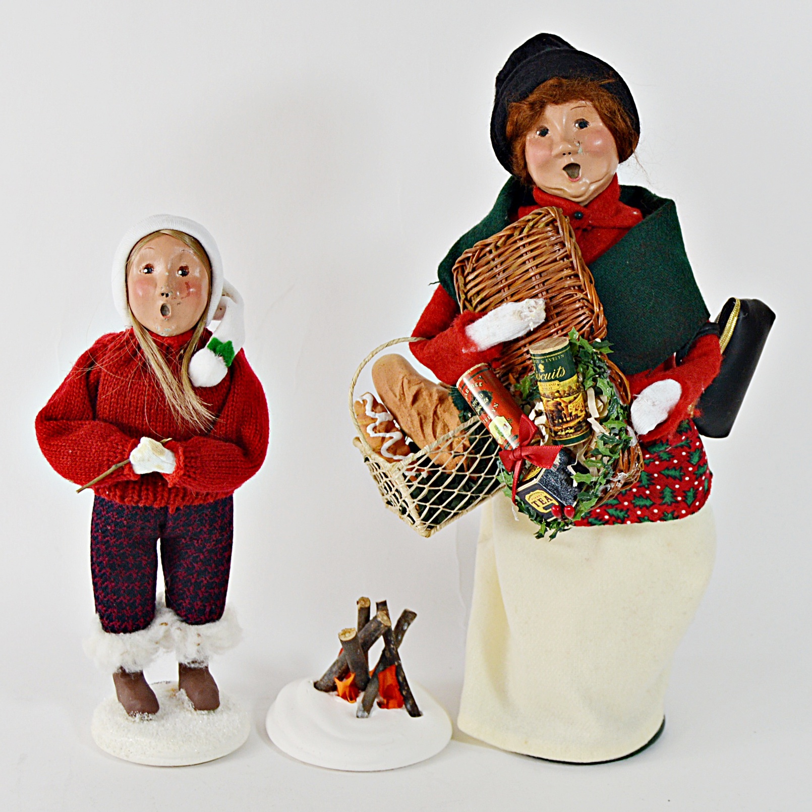 Byer's Choice Holiday Caroler Dolls