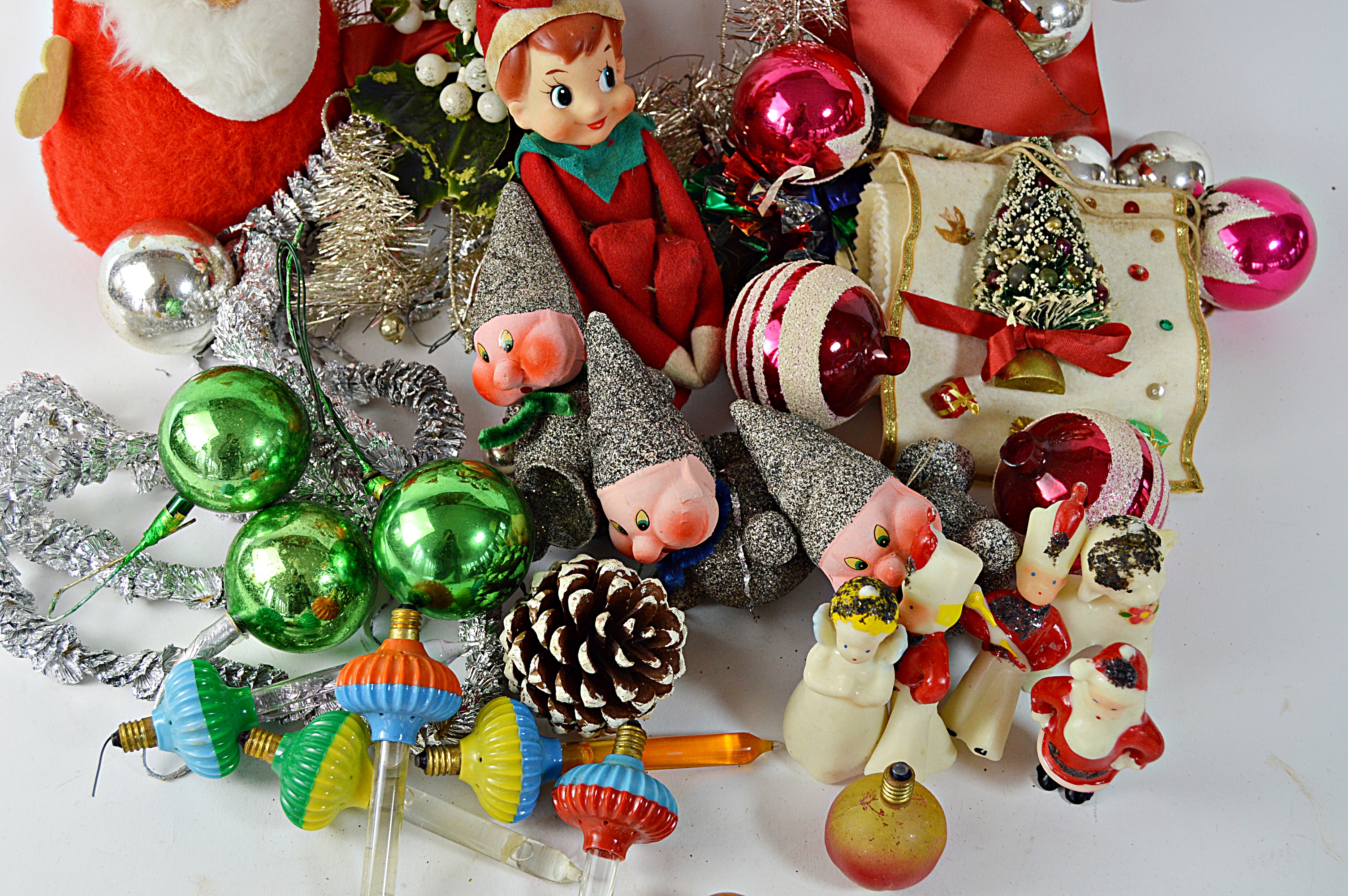Vintage Christmas Decor and Collectibles