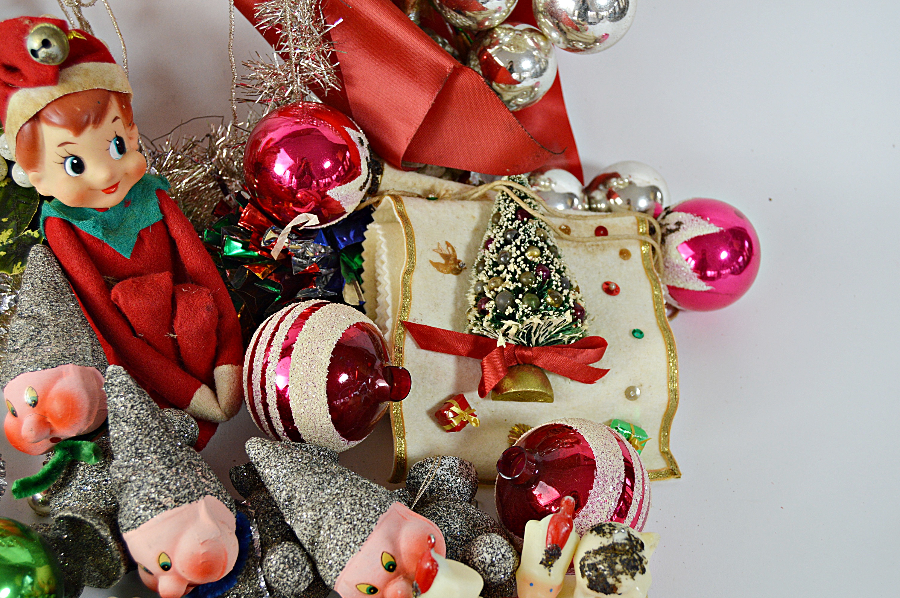 Vintage Christmas Decor and Collectibles