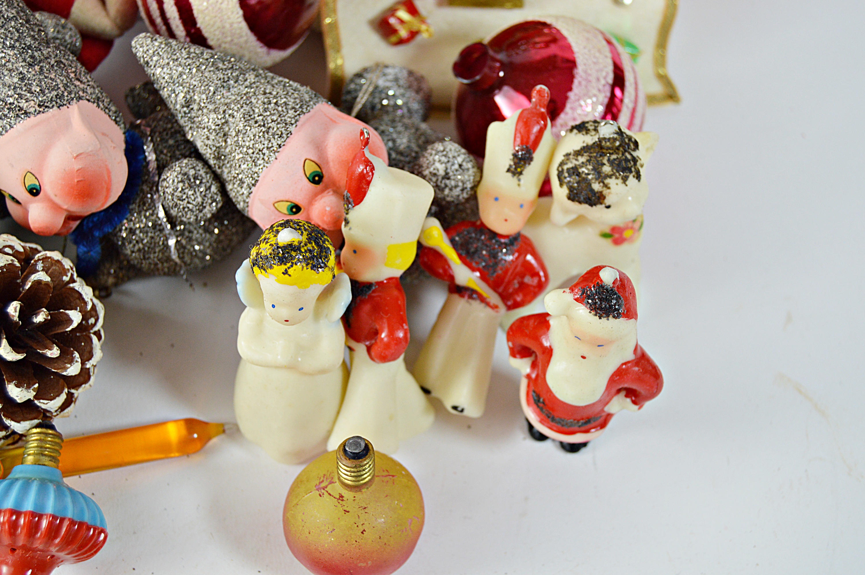 Vintage Christmas Decor and Collectibles