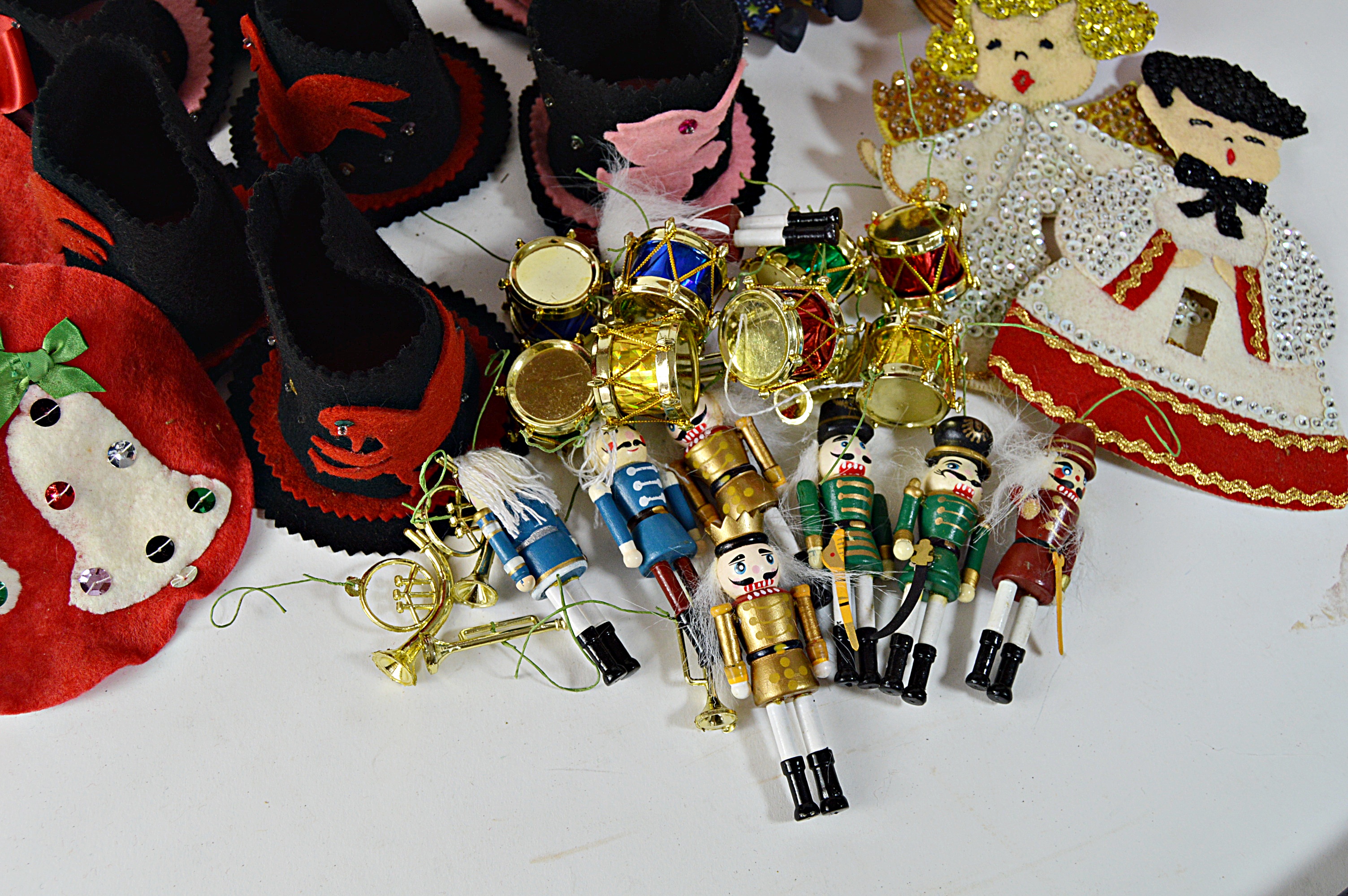 Vintage Christmas and Barware Decor and Collectibles with Bradley Dolls