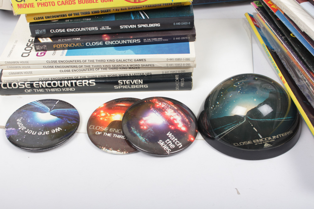 Vintage "Close Encounters of the Third Kind" Collectibles