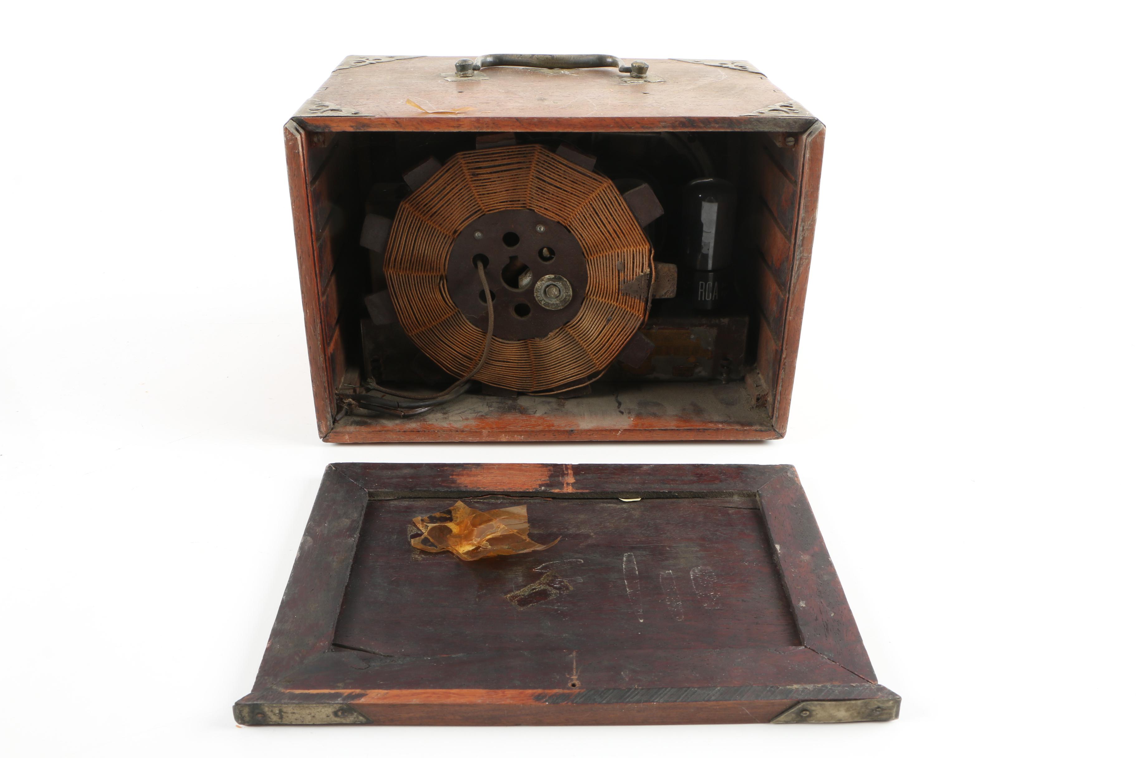 Mar Cheuk Vintage Chinese Radio