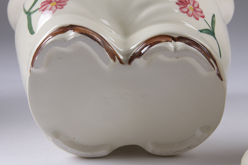 Vintage Shawnee Pottery Smiley Pig Cookie Jar