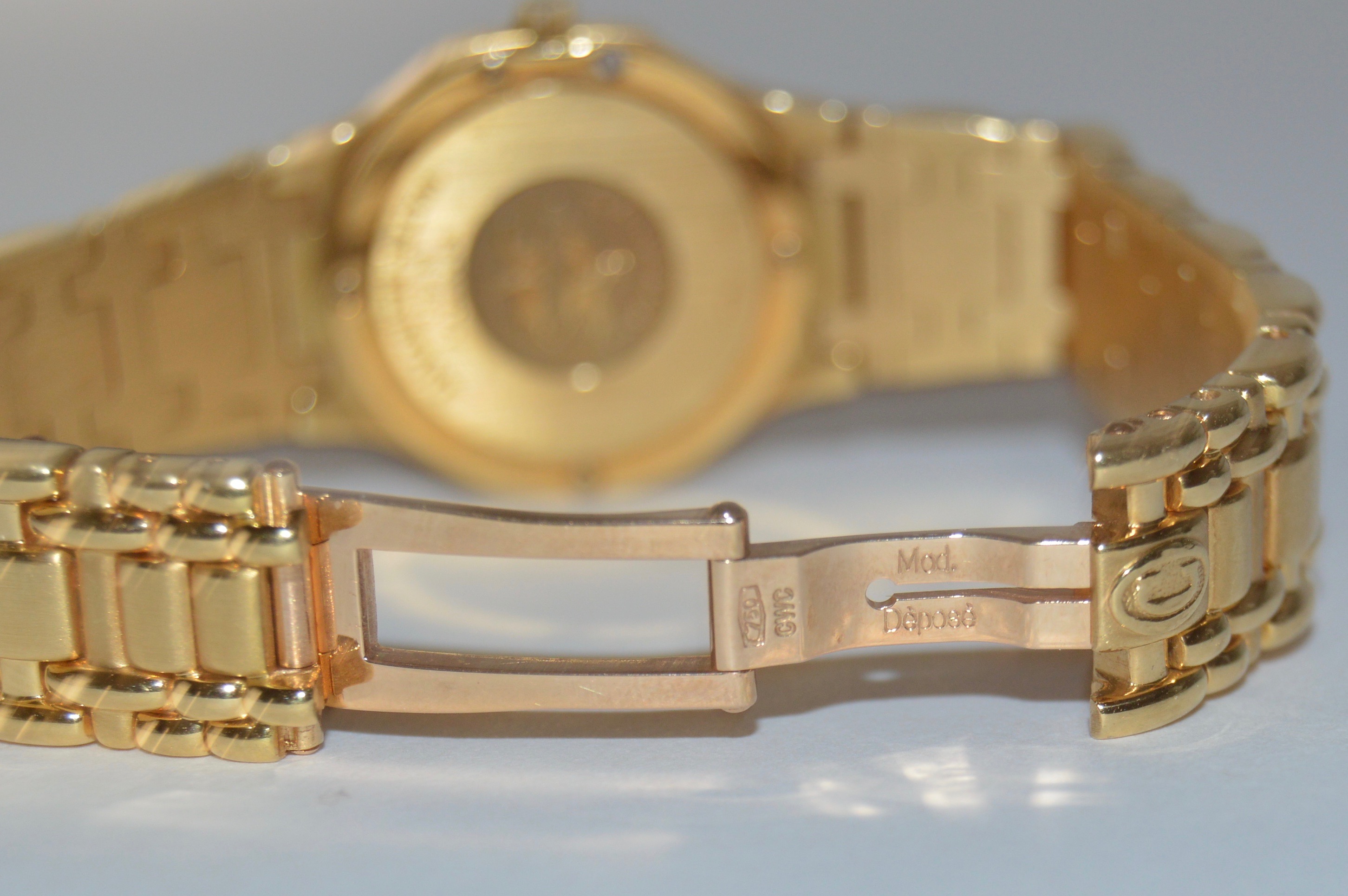 Concord 18K Gold Saratoga Watch
