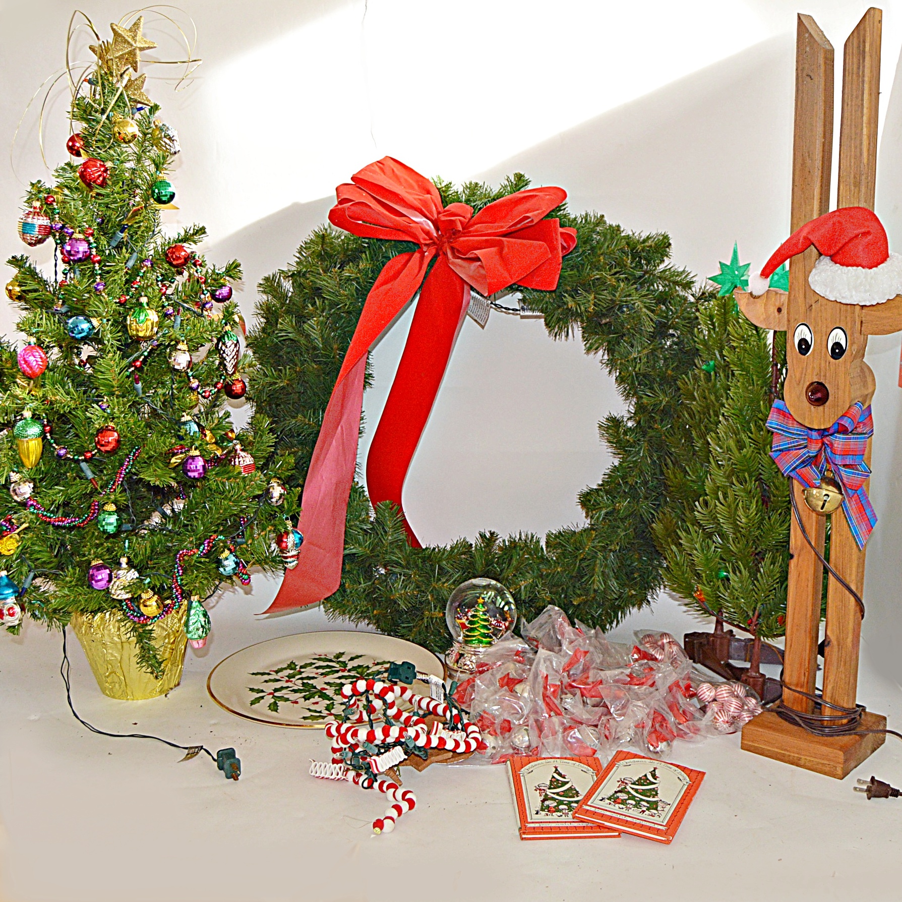 Christmas Wreath, Lighted Decorated Tree and Decor