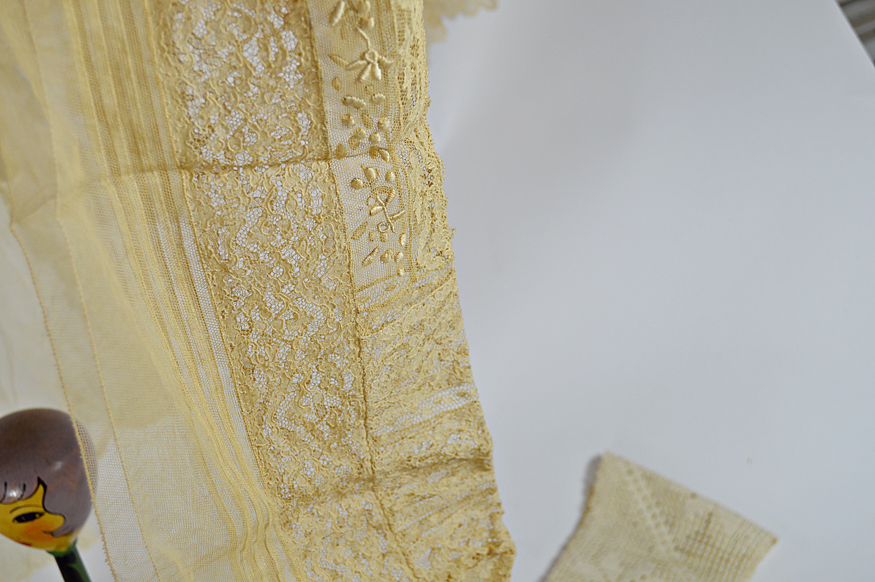 Antique Lace Collars, Blouse, Accessories, Hand Painted Hat Stand