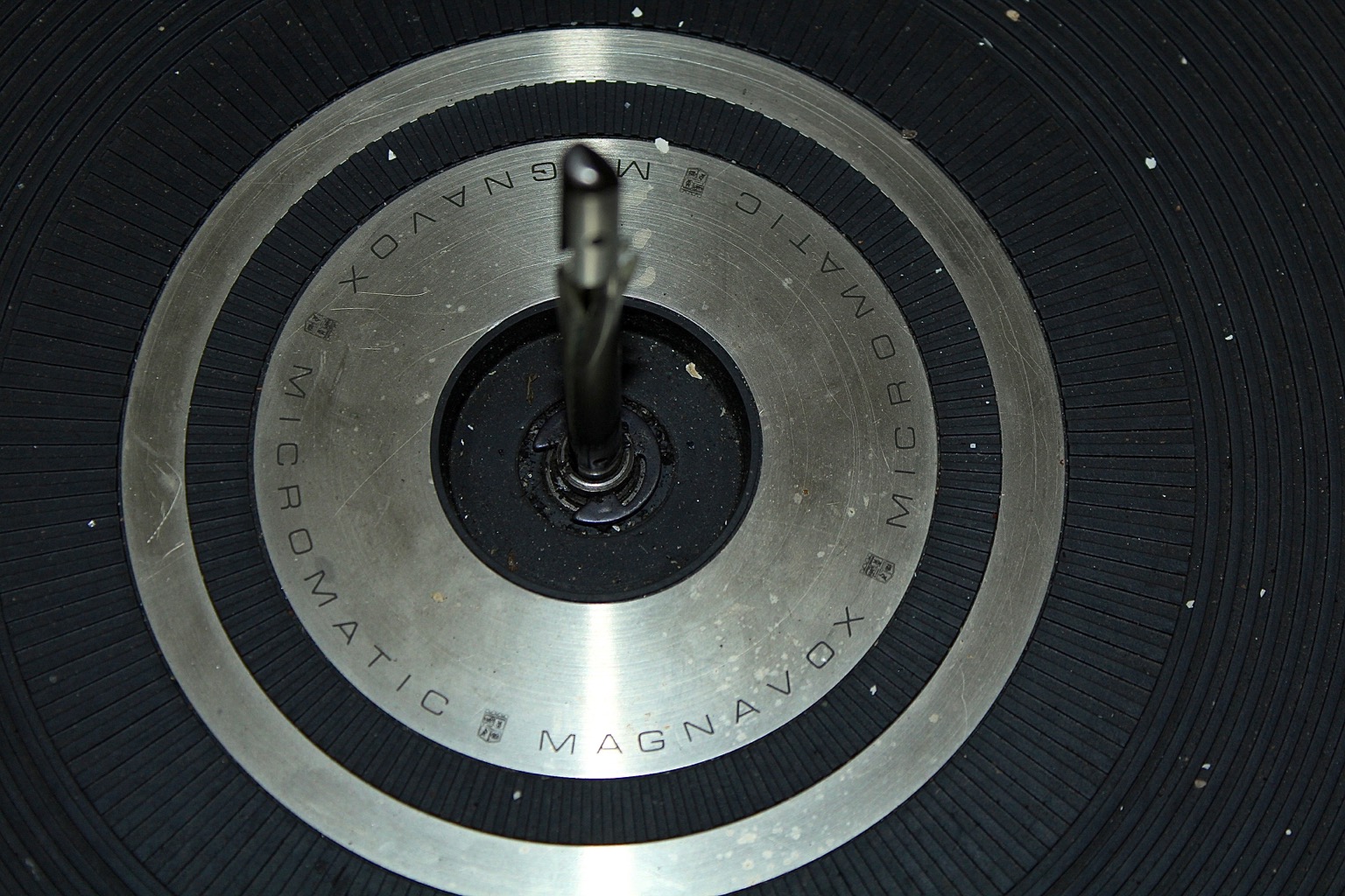 Magnavox Micromatic HI-FI Stereo Turntable/Radio Cabinet