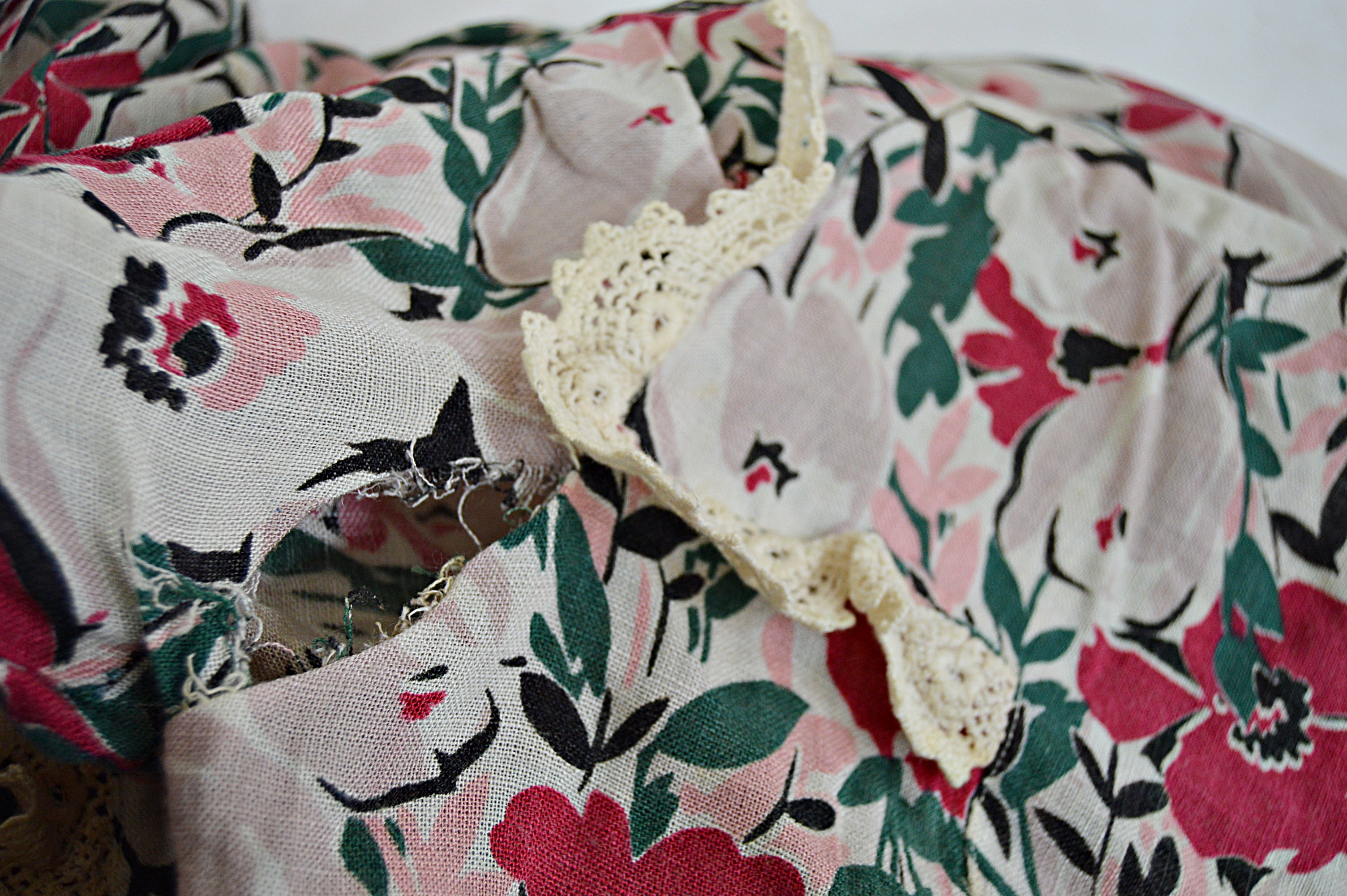 1930s Flowered Linen Dress