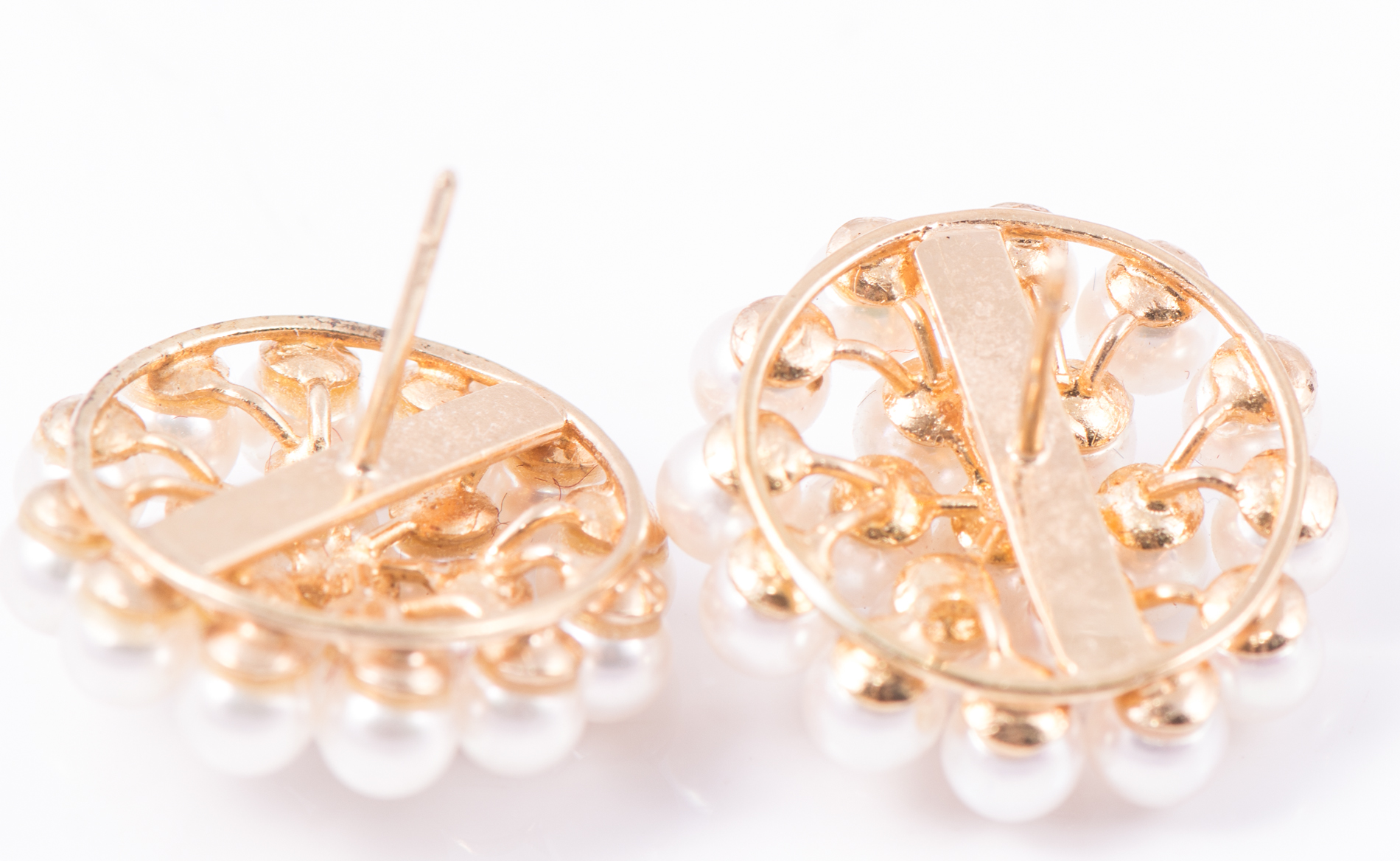 14K Yellow Gold Cultured Pearl Circle Earrings