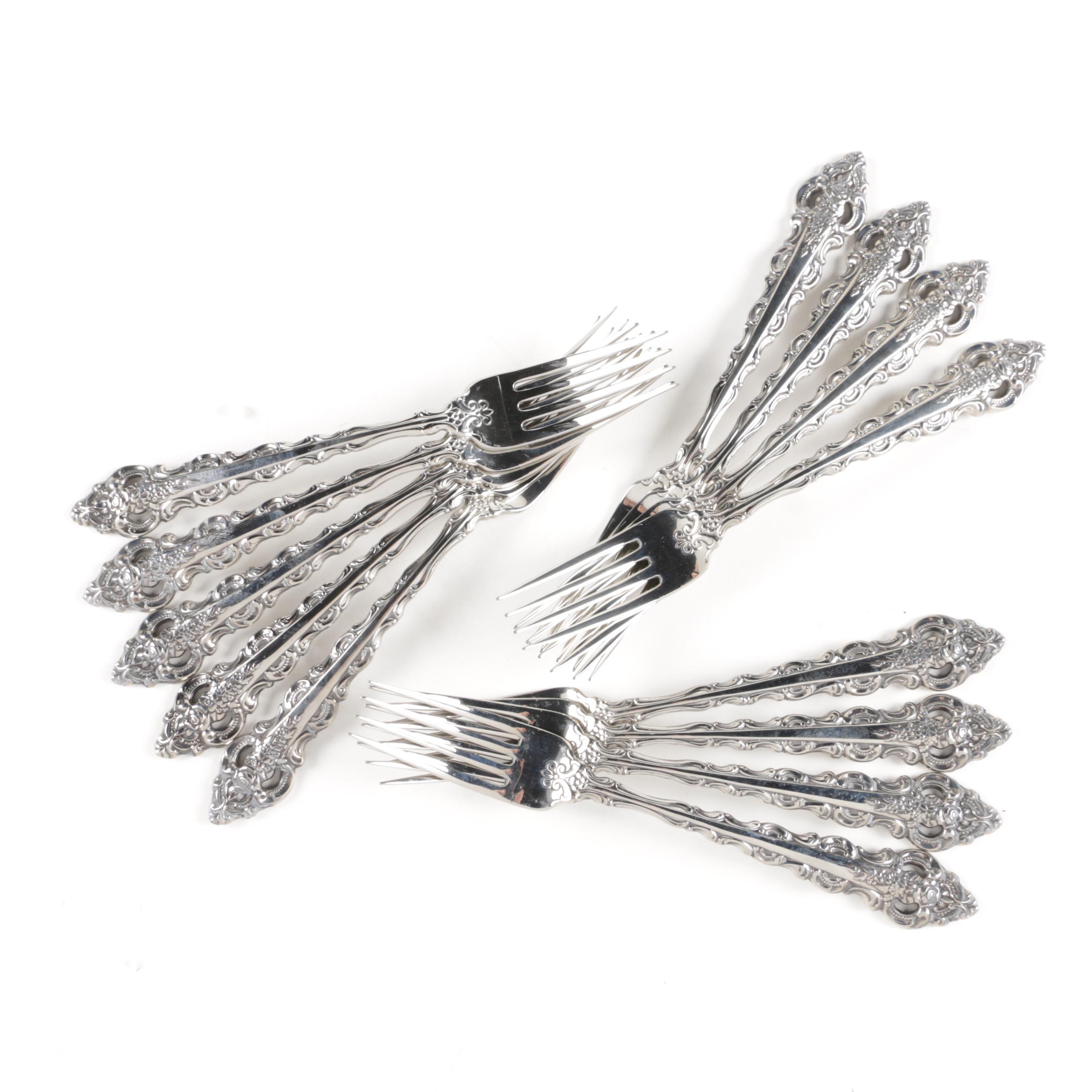 Oneida Stainless Steel Baroque Style Flatware Set