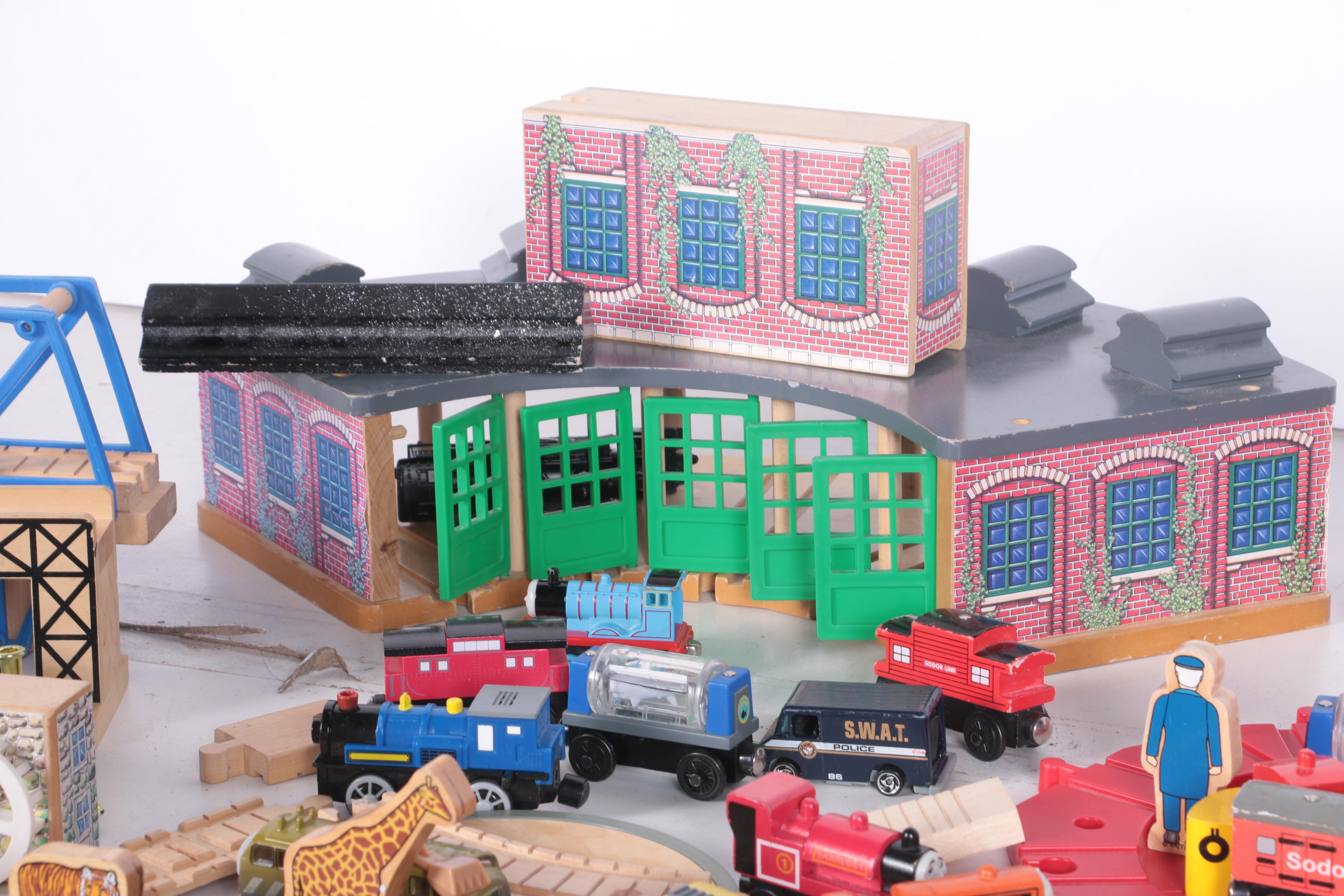 "Thomas the Tank Engine" Toy Set