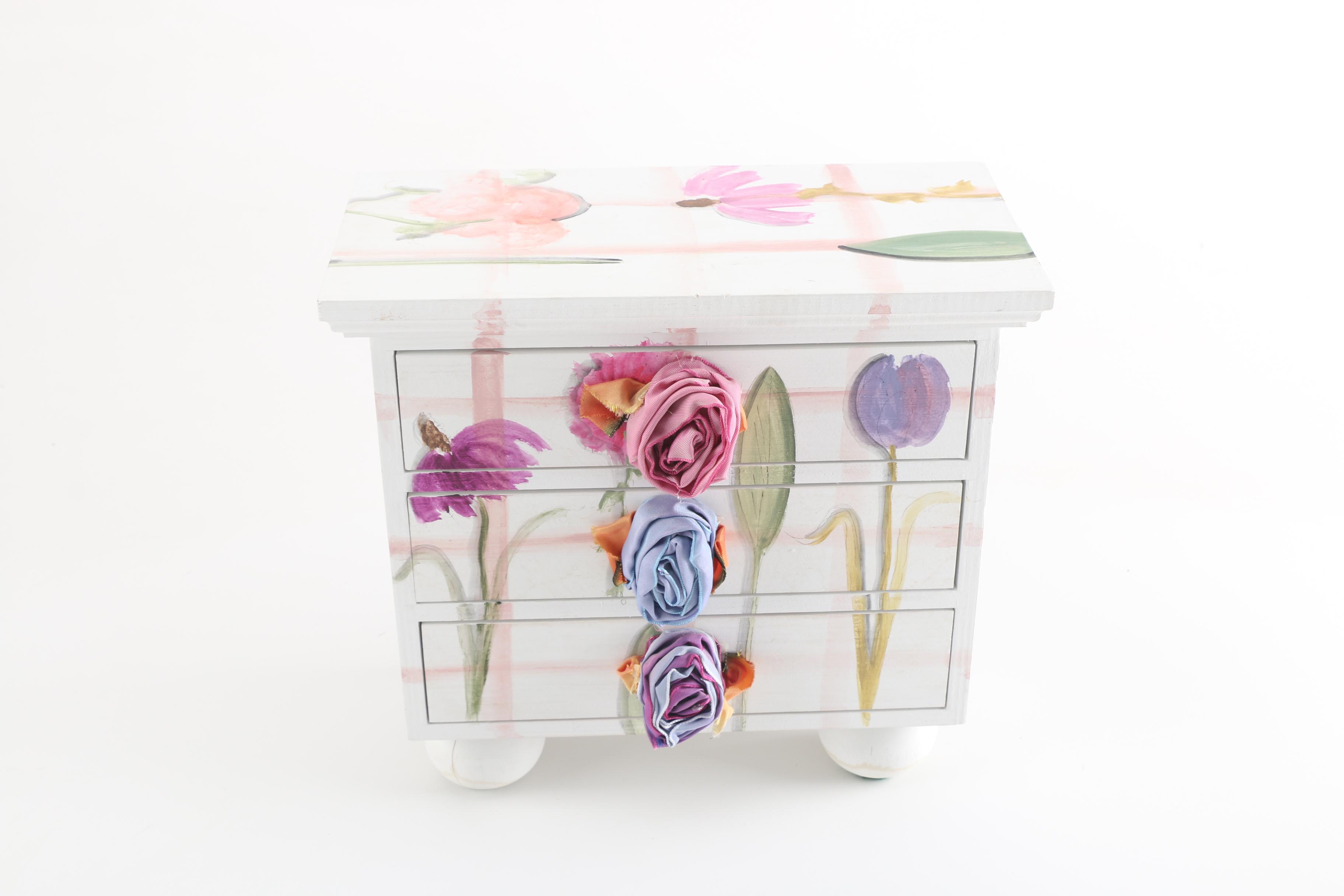 Assorted Vanity Décor