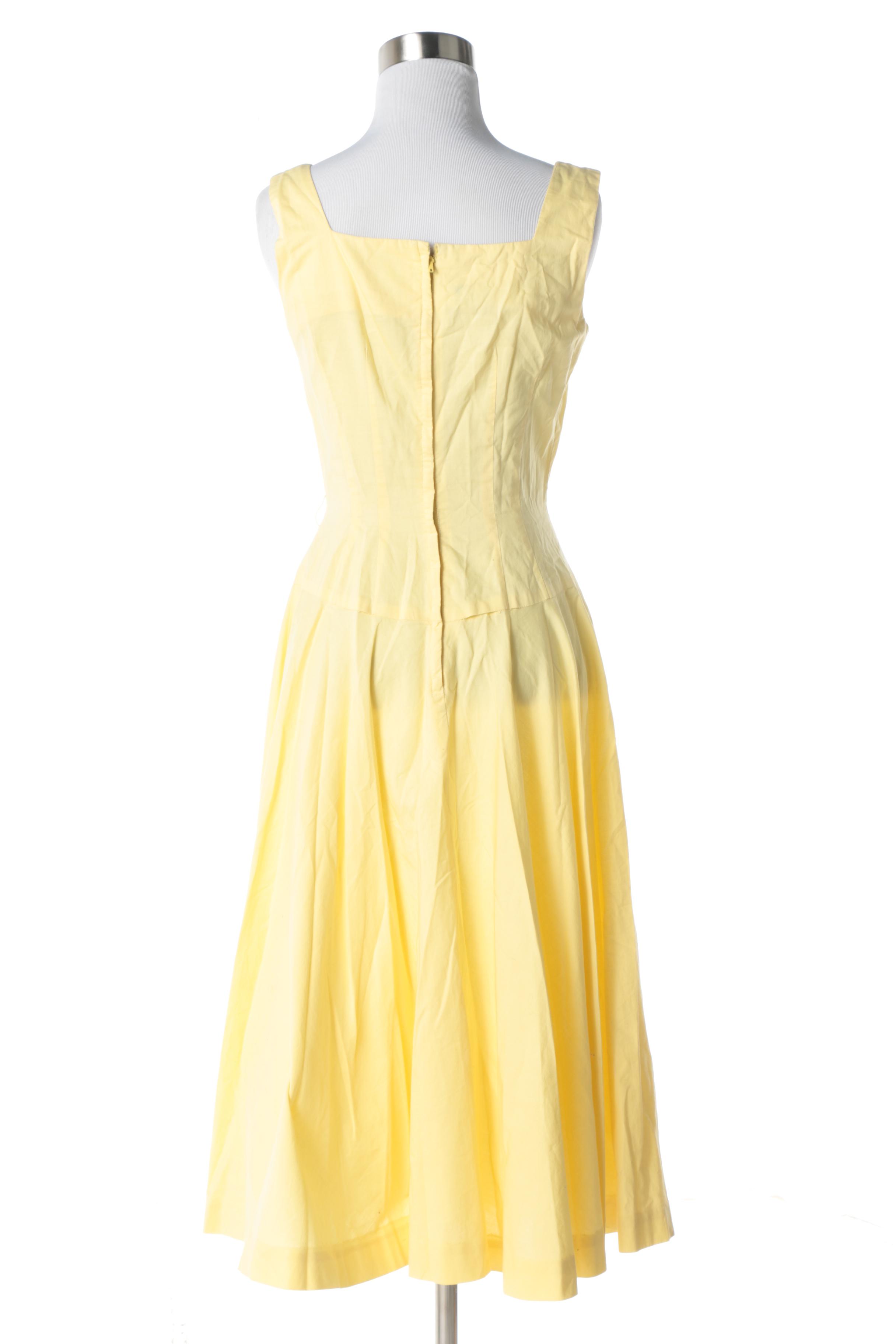 Women's Vintage Light-Colored Sleeveless Sundresses