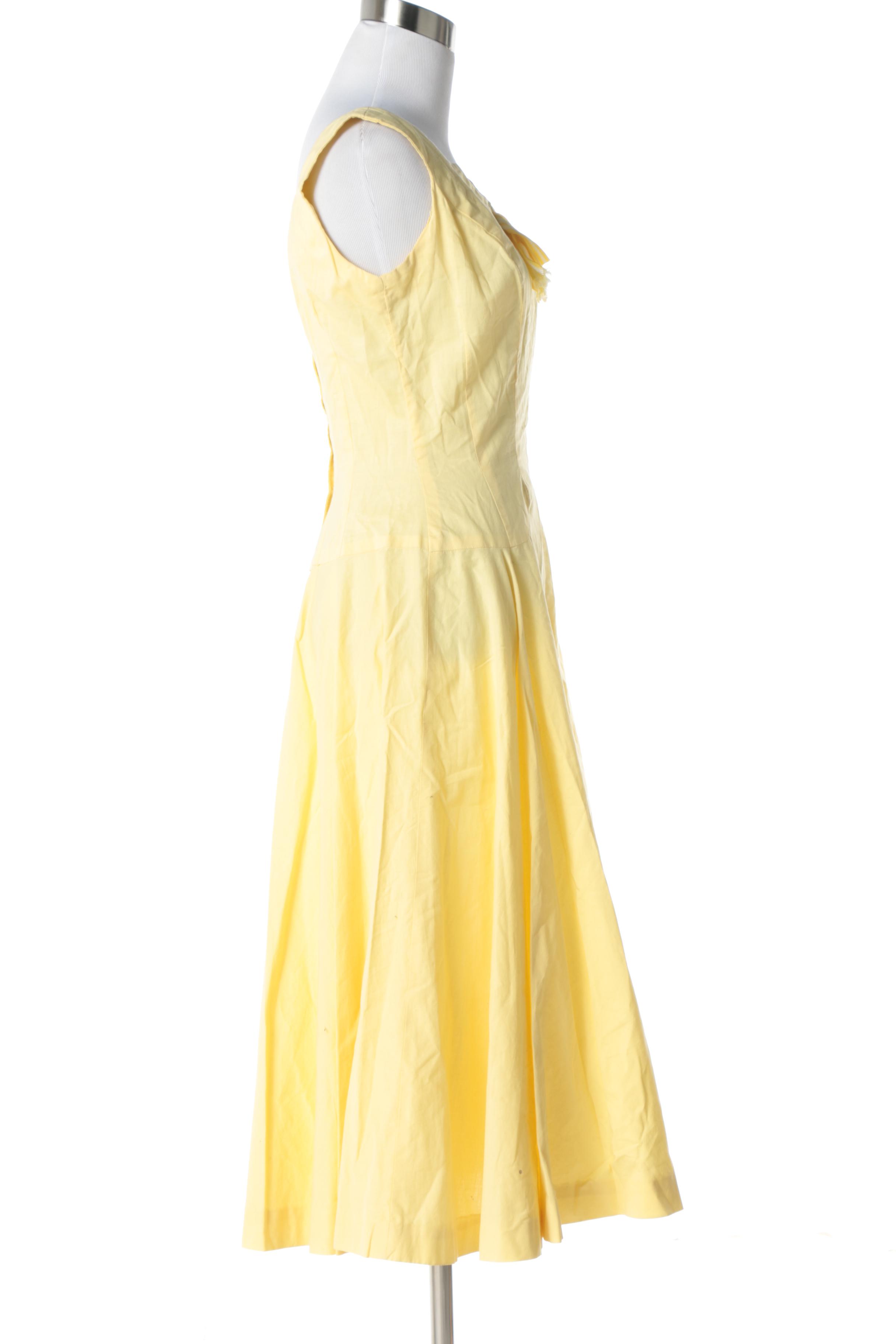 Women's Vintage Light-Colored Sleeveless Sundresses