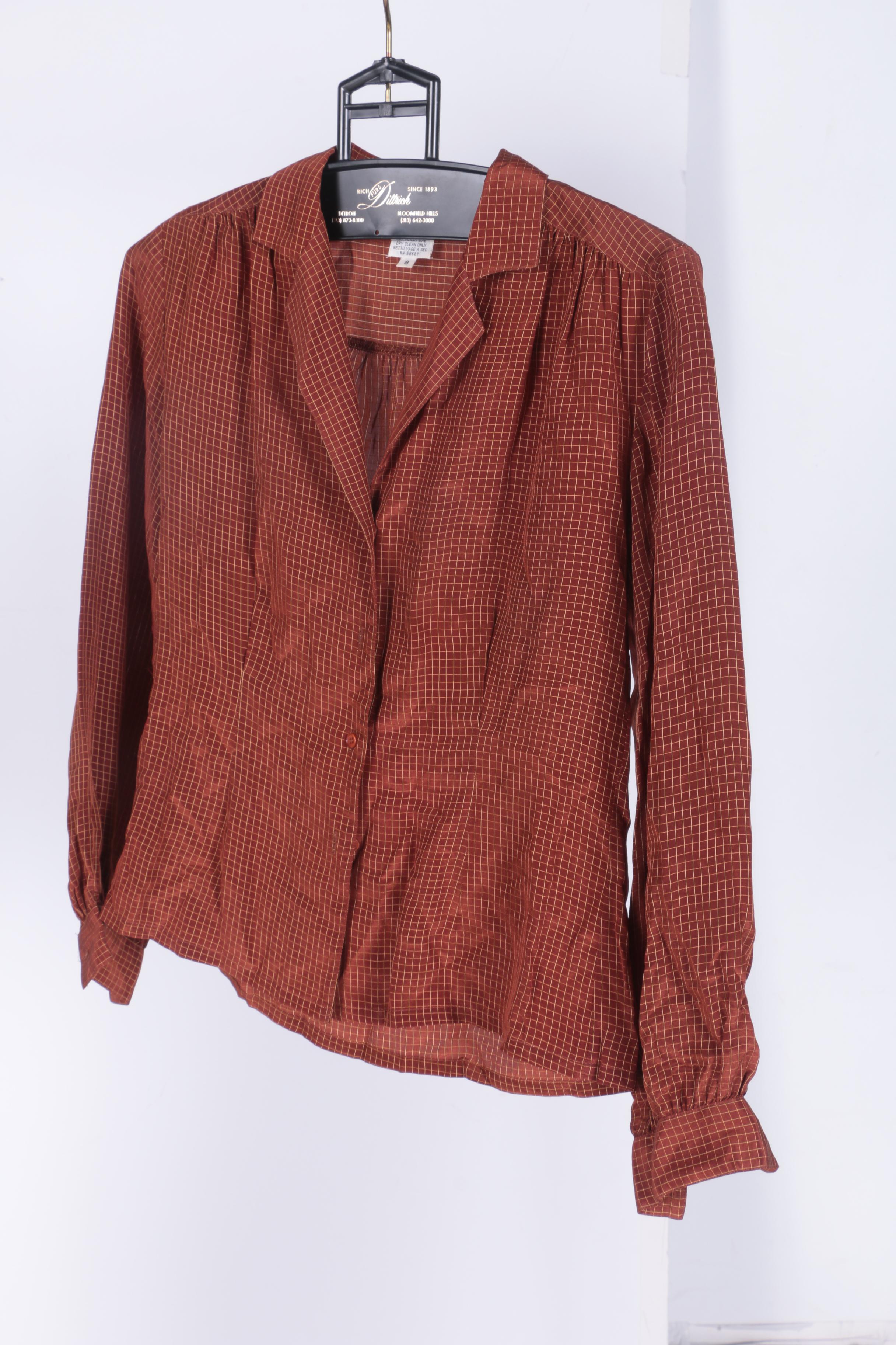 Women's Tops Featuring Primavera