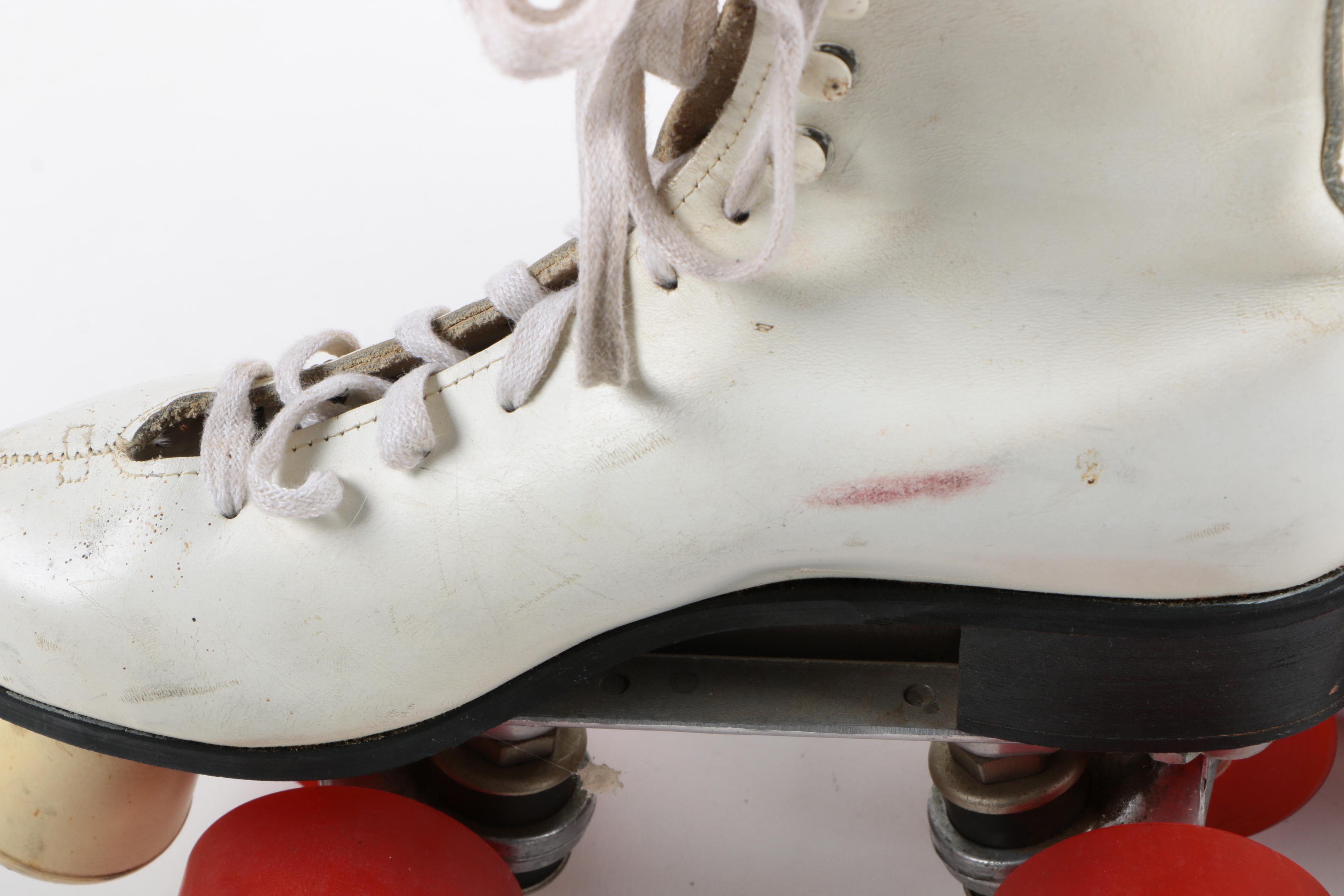 Women's Roller Skates with Extra Wheels and Laces