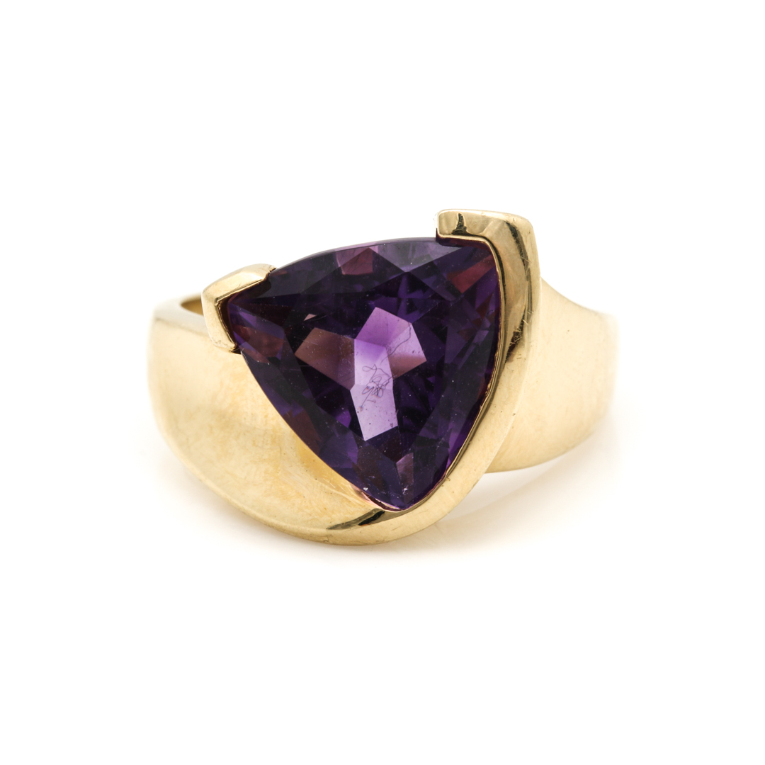 14K Yellow Gold Amethyst Ring