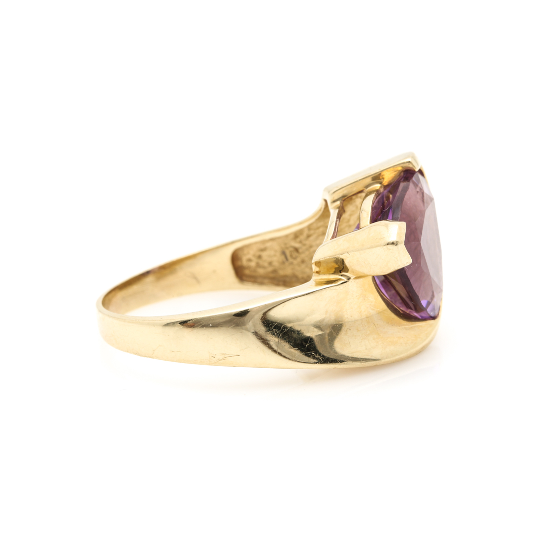 14K Yellow Gold Amethyst Ring