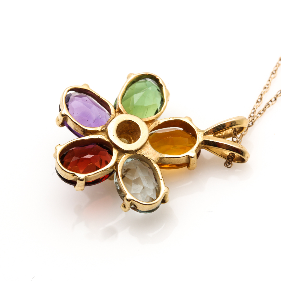 14K Yellow Gold Gemstone Flower Pendant Necklace
