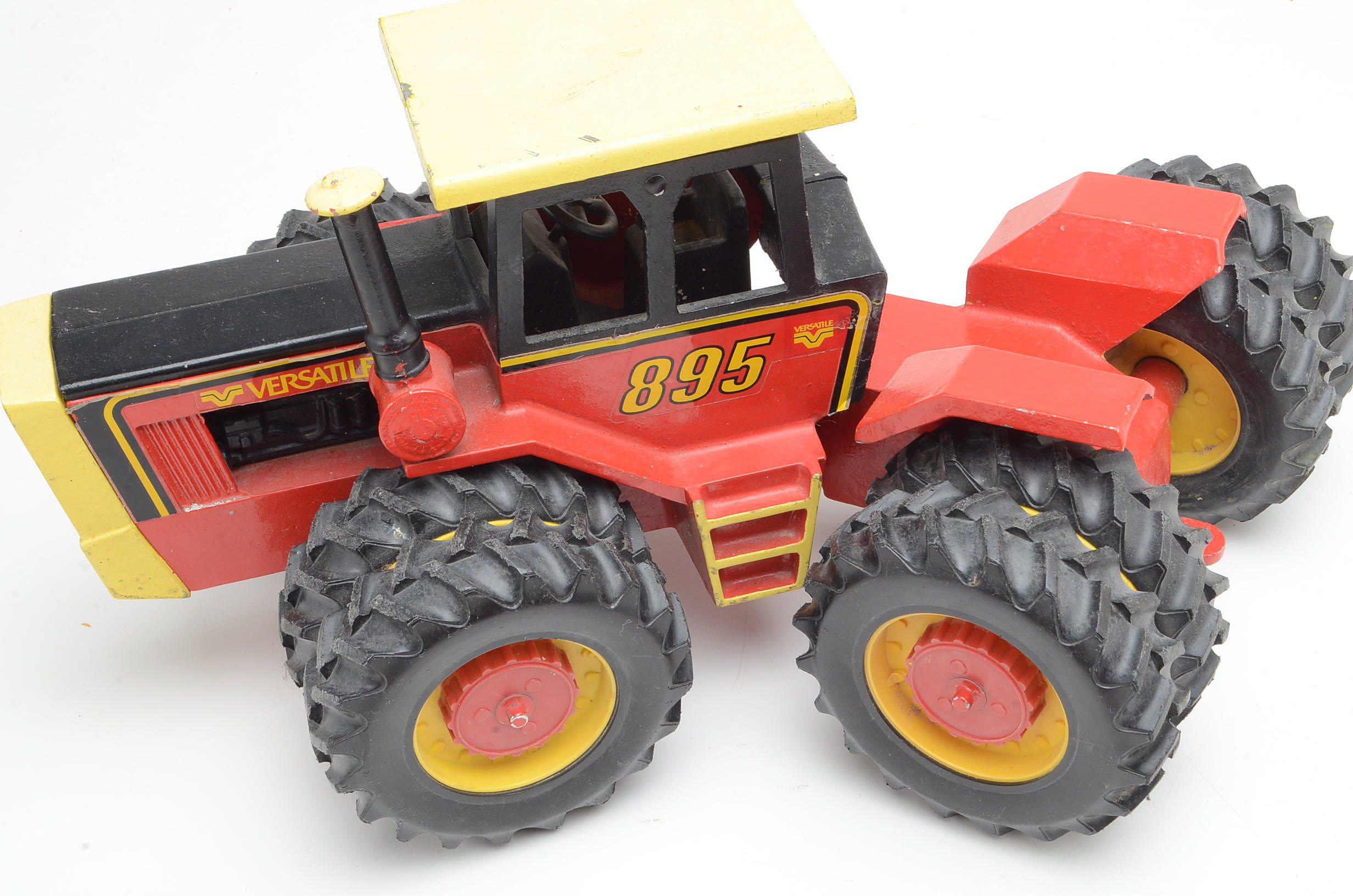 Vintage Metal Farm Vehicle Toys Including Tonka and Ertl