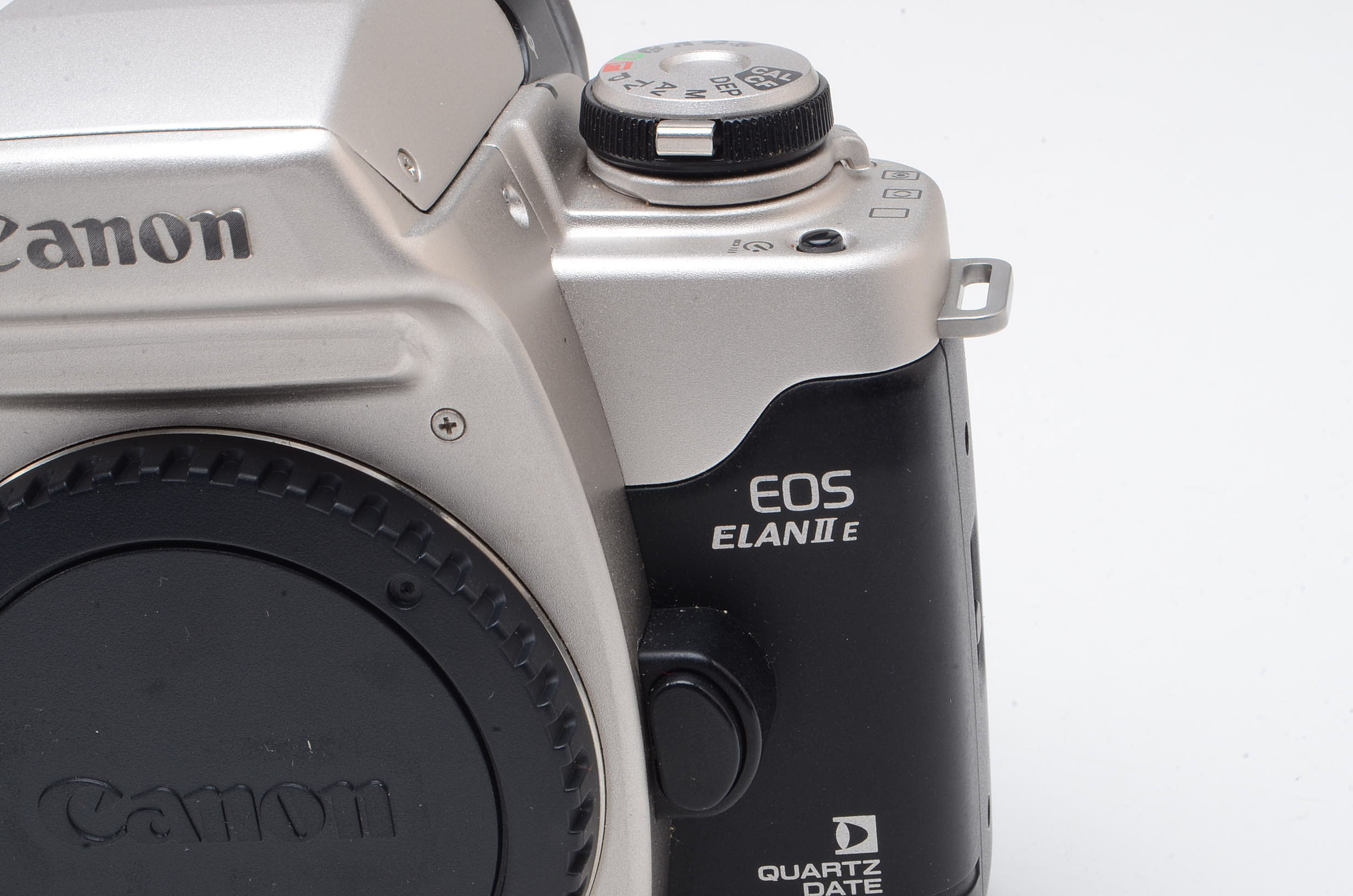 Canon Eos Elan IIe Camera