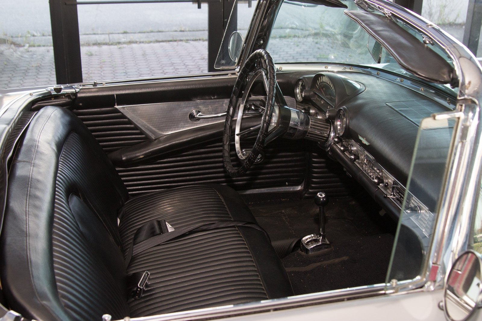 1956 Convertible Ford Thunderbird