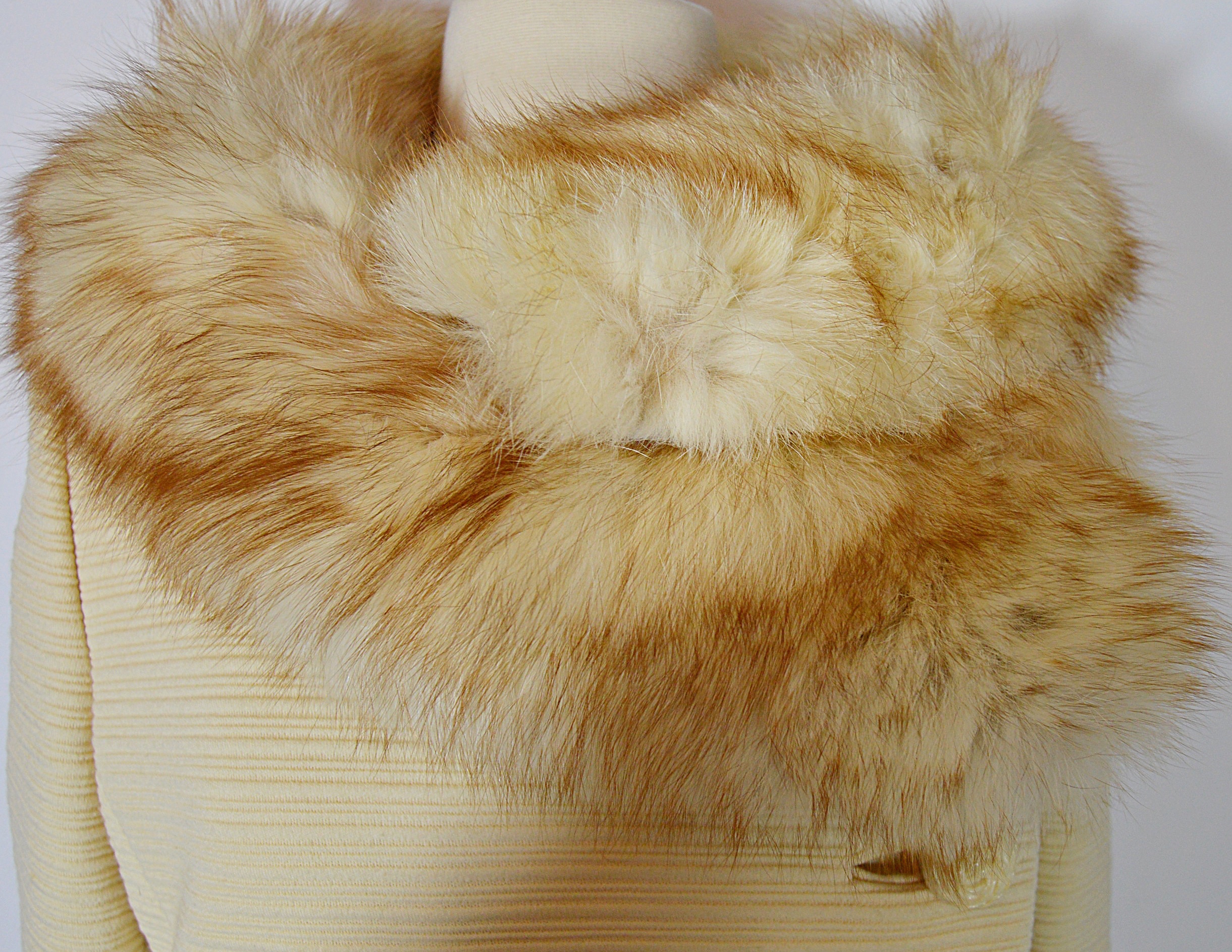 Vintage Cream Wool Coat with Fox Fur Collar