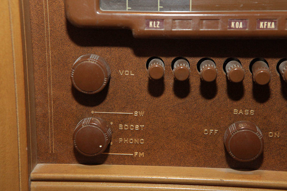 Vintage Magnavox "Regency Symphony" Stereo Cabinet with Radio and Record Player