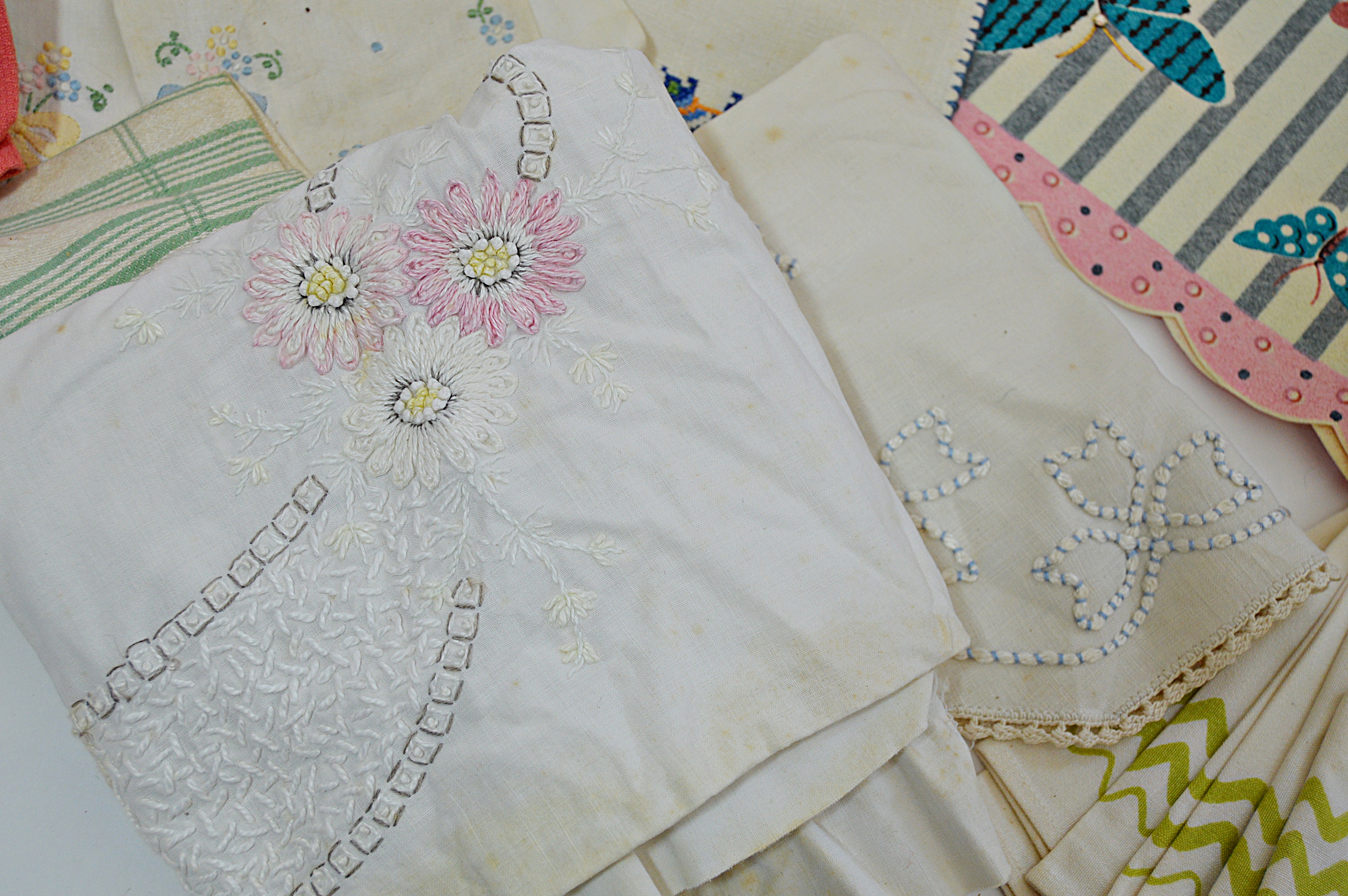 Vintage Aprons and Embroidered Table Linens