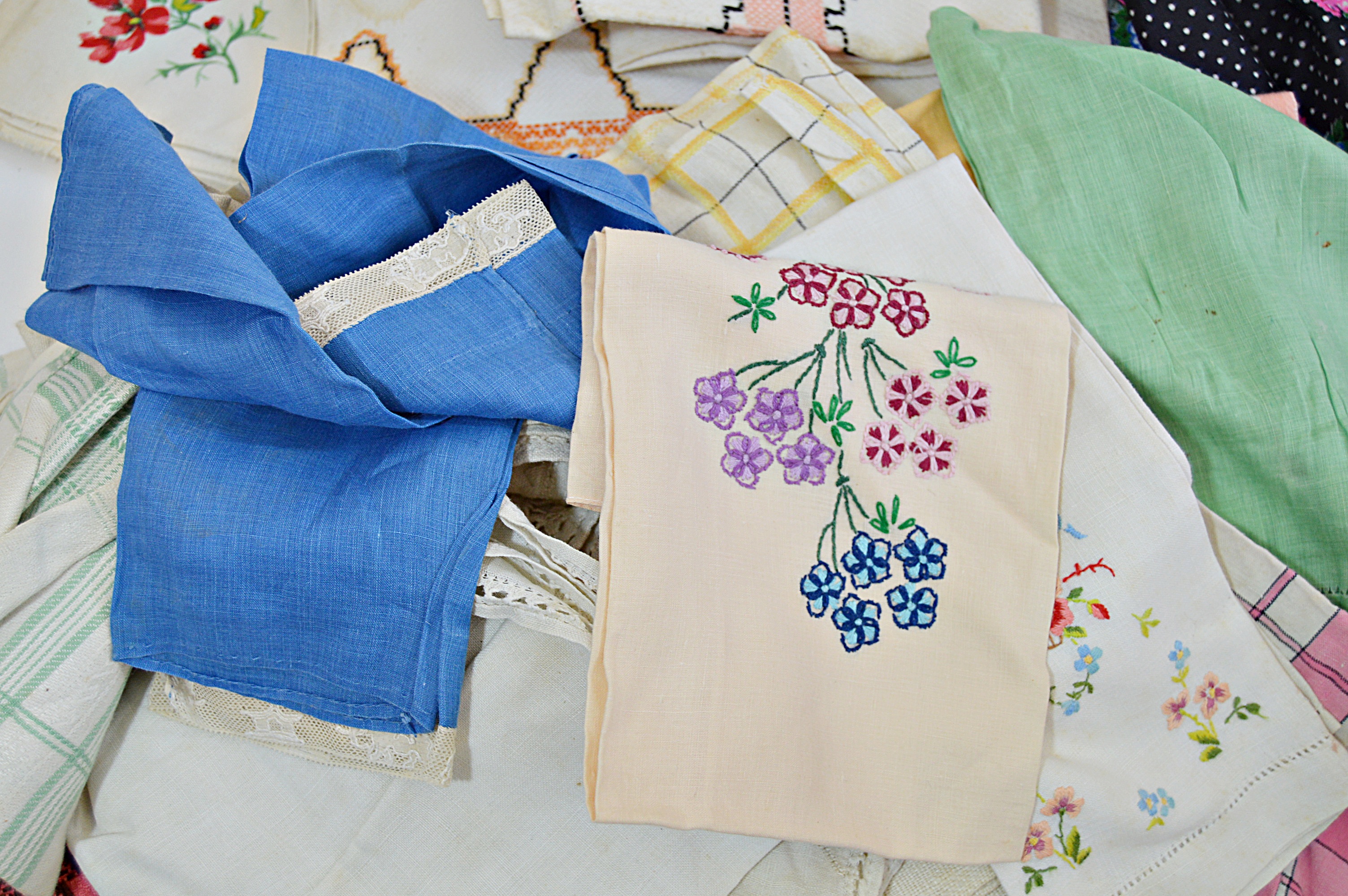 Vintage Aprons and Embroidered Table Linens