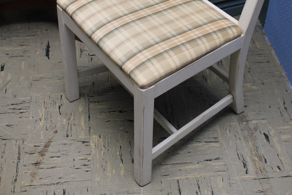 Vintage White Ladder-Back Side Chair