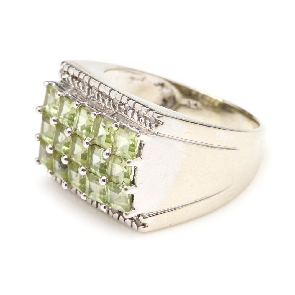 14K White Gold Peridot and Diamond Ring