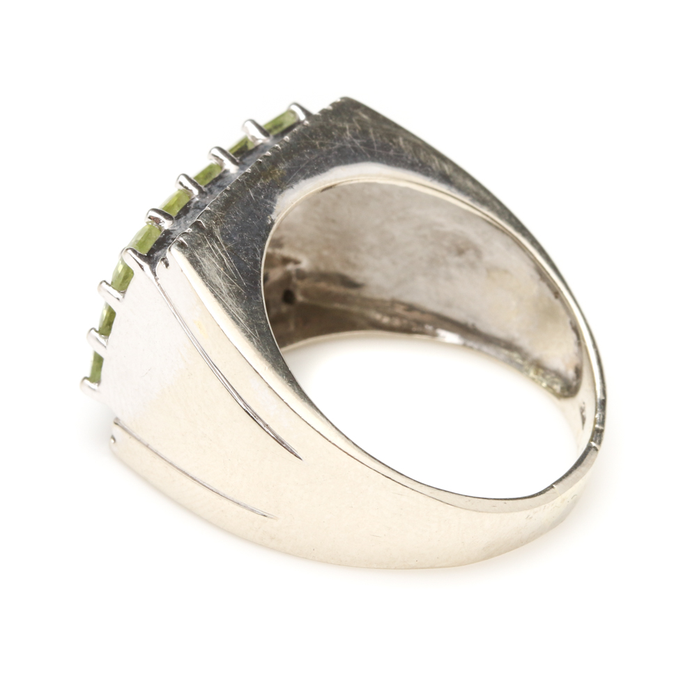 14K White Gold Peridot and Diamond Ring