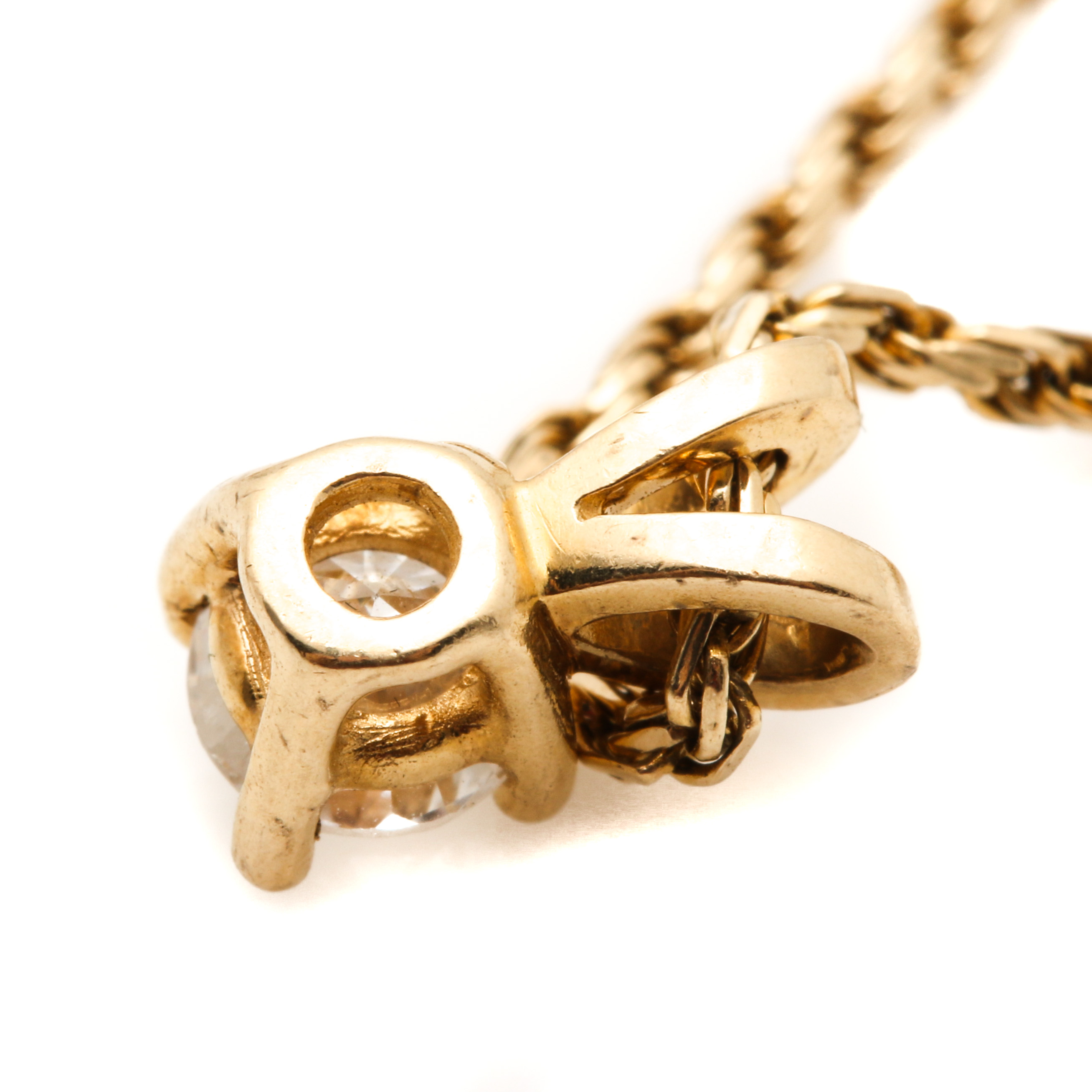 14K Yellow Gold Diamond Pendant Necklace